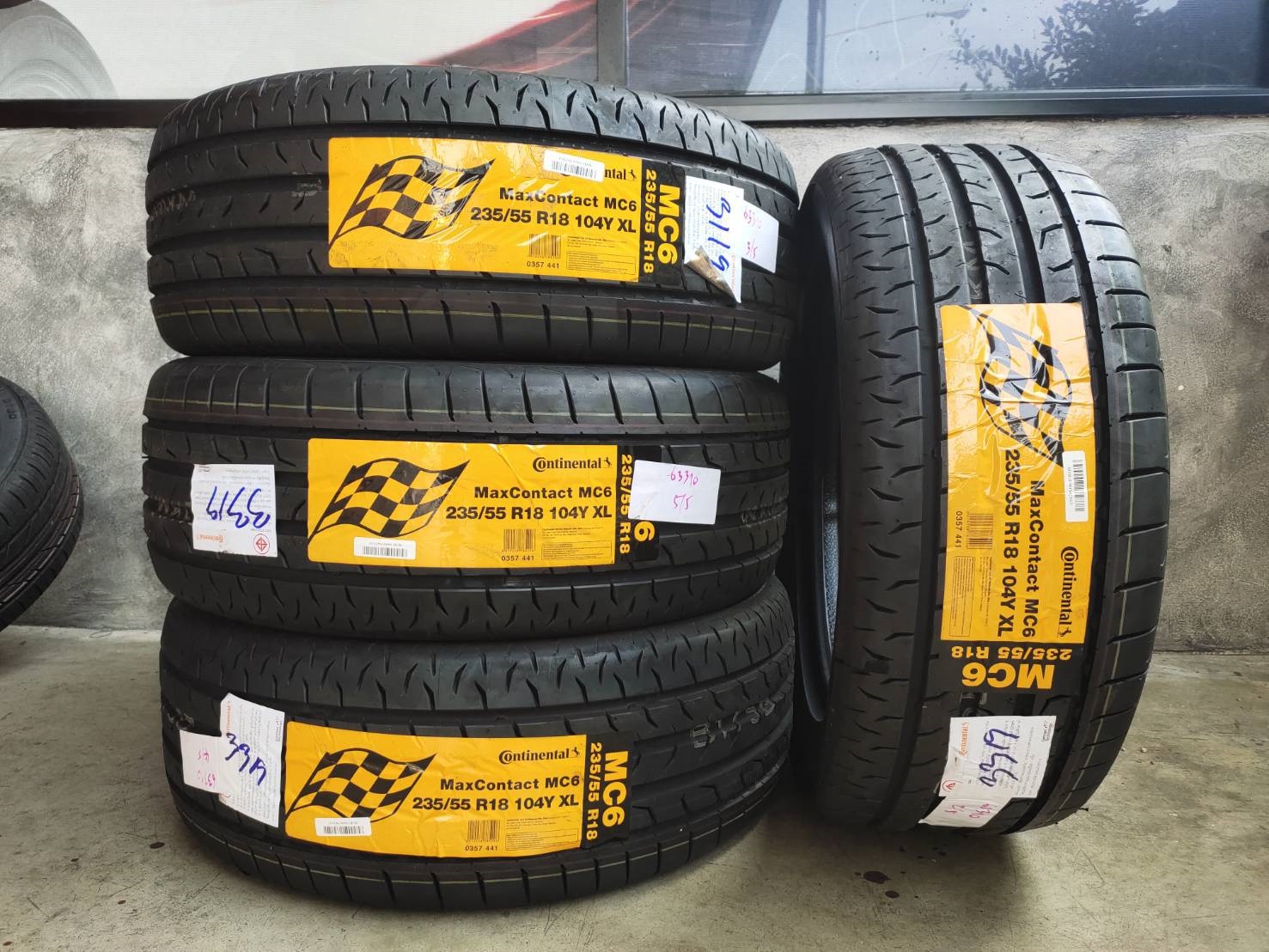ยาง ใหม่CONTINENTAL รุ่นMAXCONTACT MC6 ขนาด 23555R18