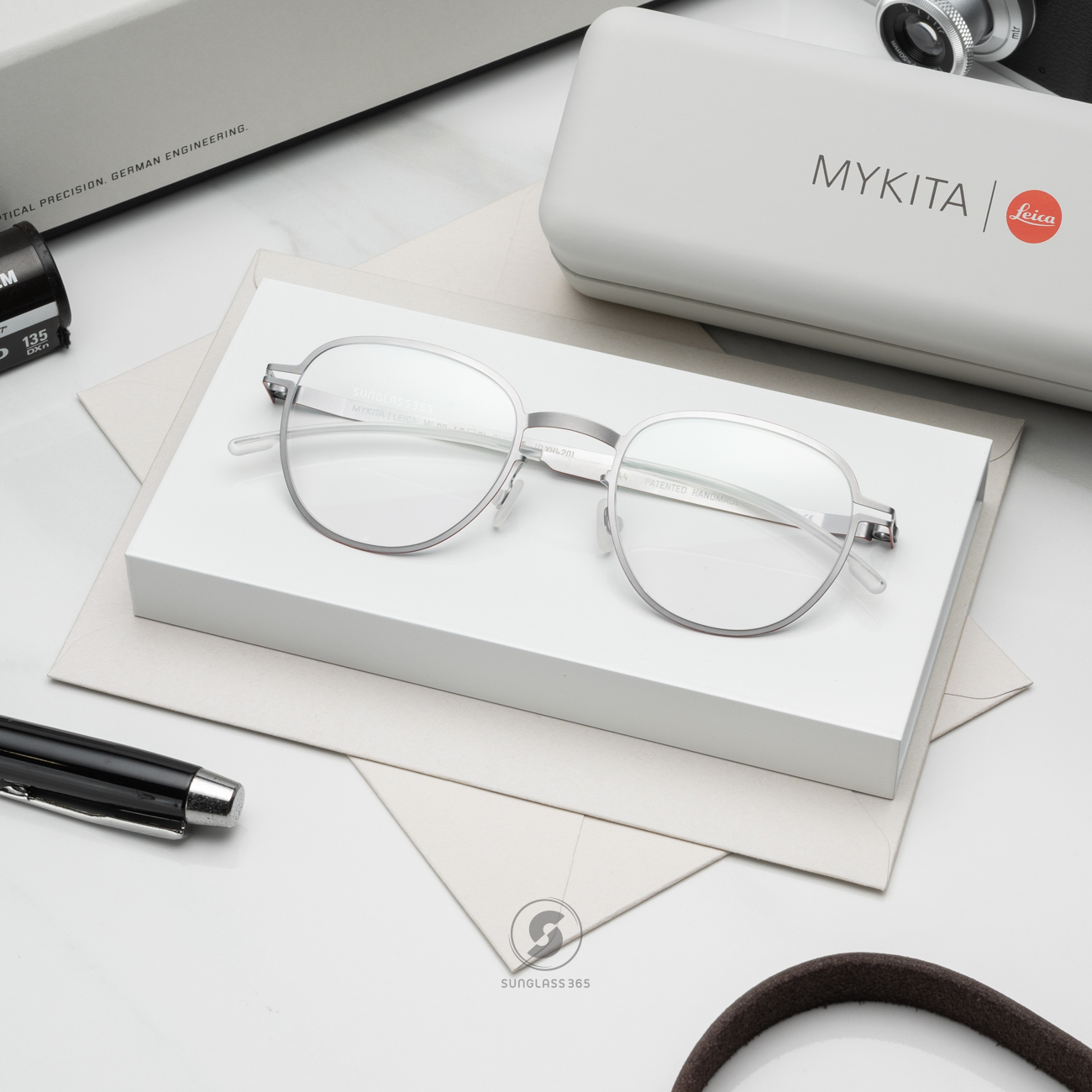 แว่นสายตา MYKITA LEICA ML09 C544 Silver Leica Red