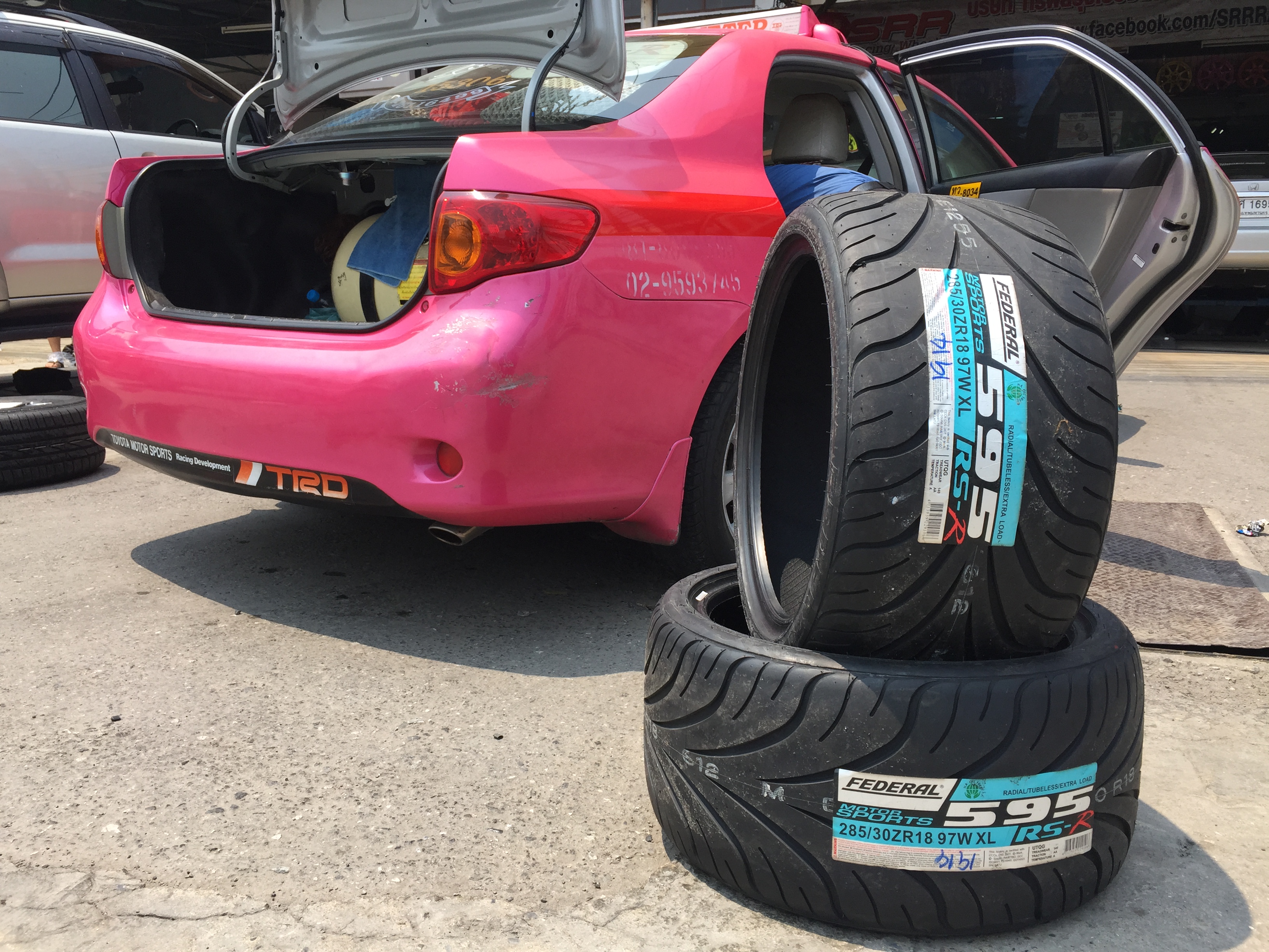 ยางใหม่ FEDRAL 595RSR 285/30-18 เส้น 4750 ปกติ 9500