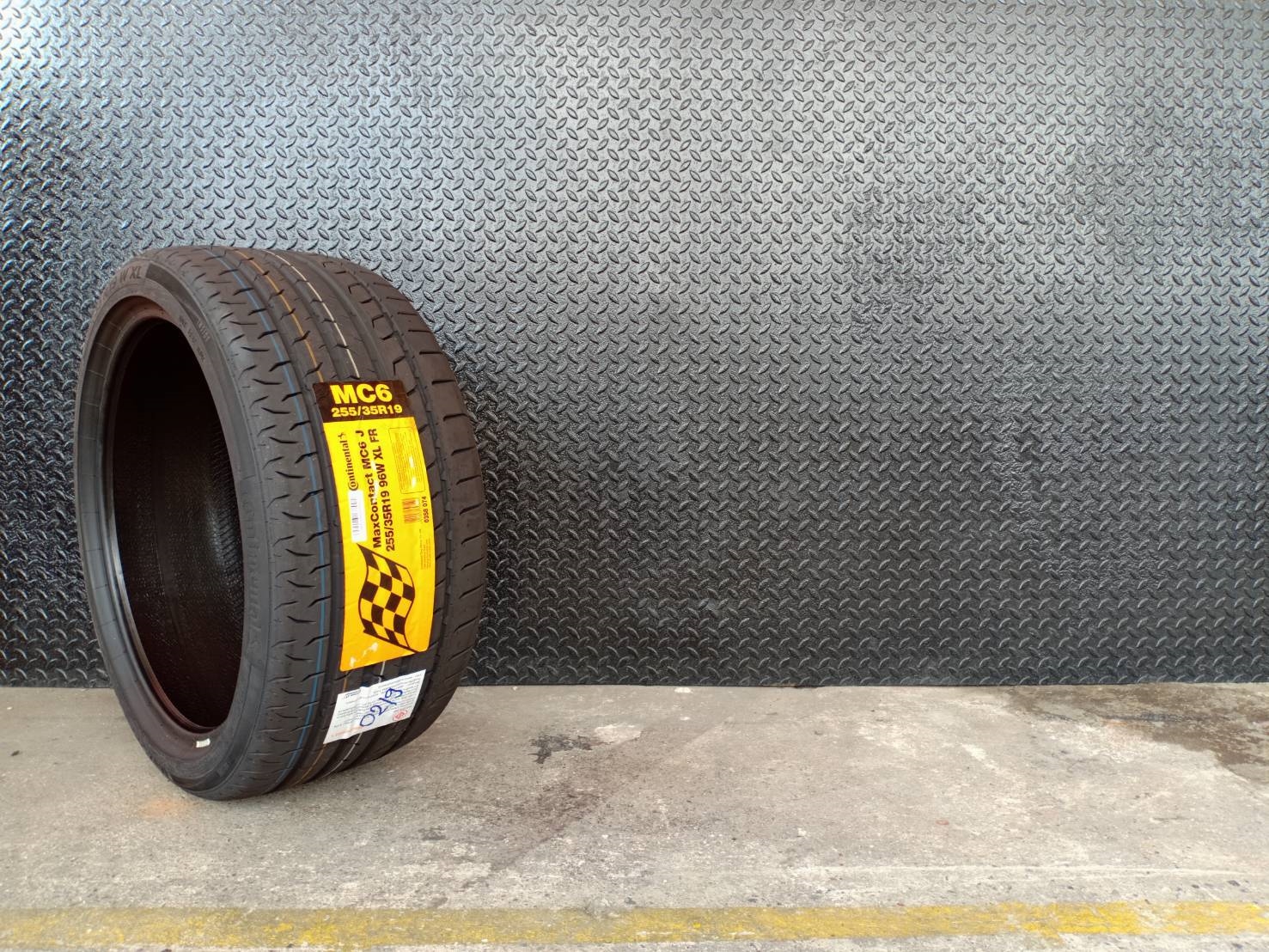 CONTINENTAL 255/35R19 CONTACT MC6 ราคาถูก