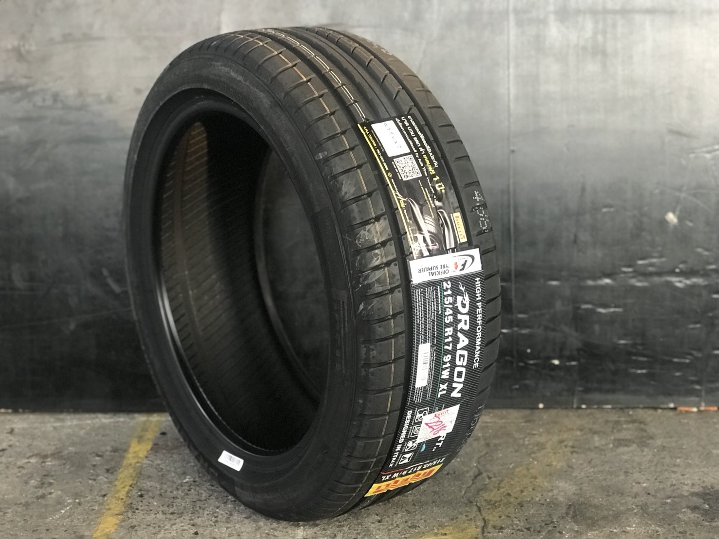 PIRELLI DRAGON SPORT 215/45-17 ราคาส่ง