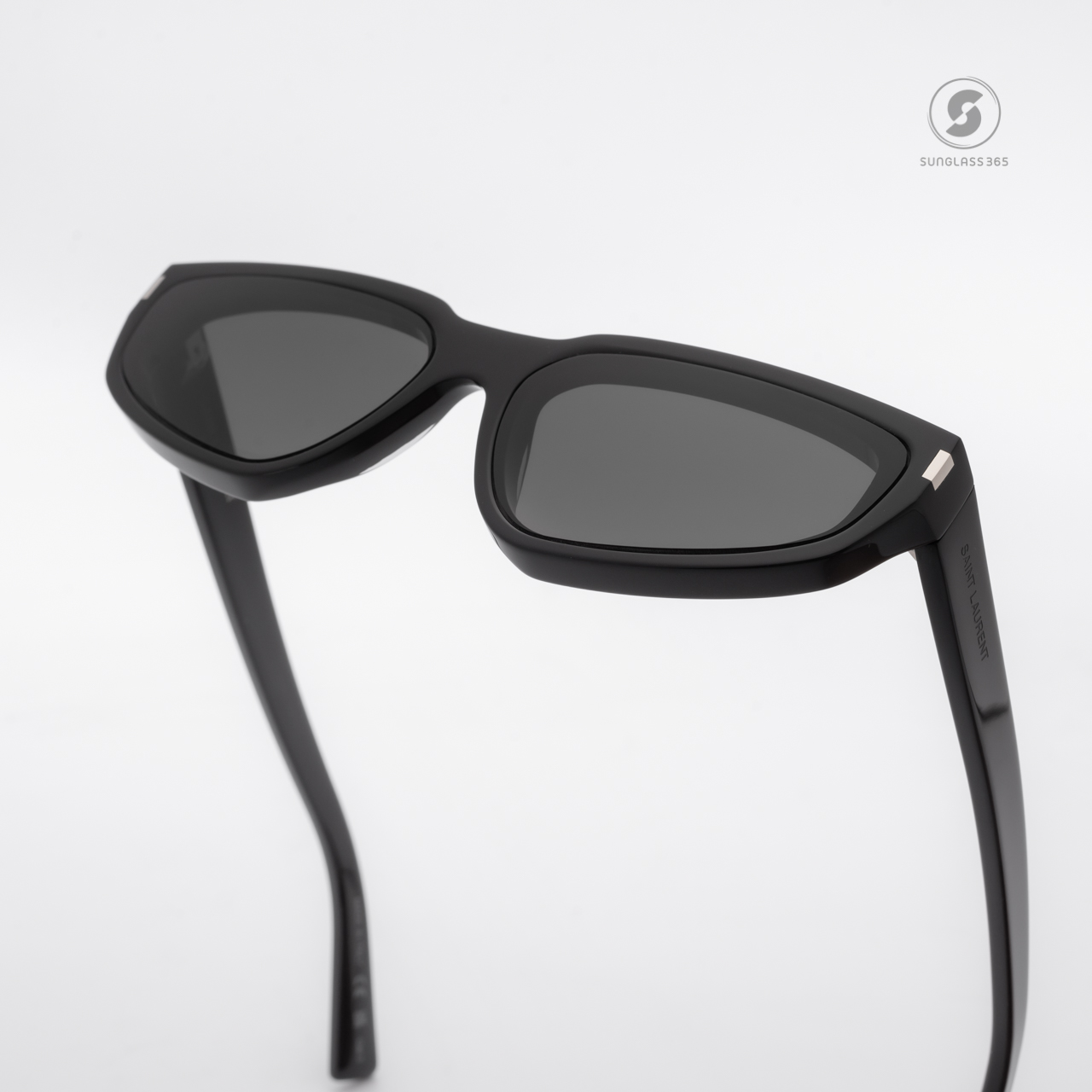 แว่นกันแดด YVES SAINT LAURENT NOVA SL634 001