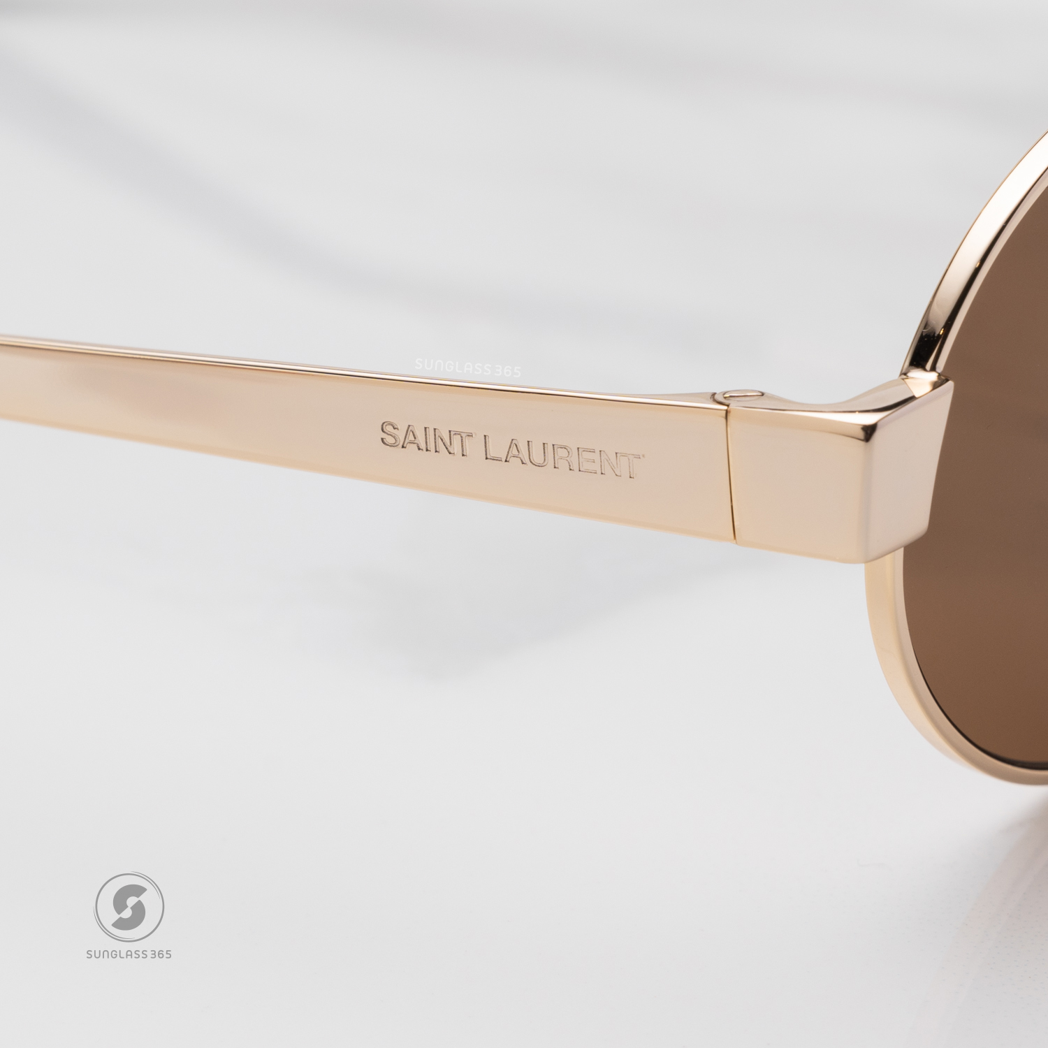 แว่นกันแดด YVES SAINT LAURENT SL692 004