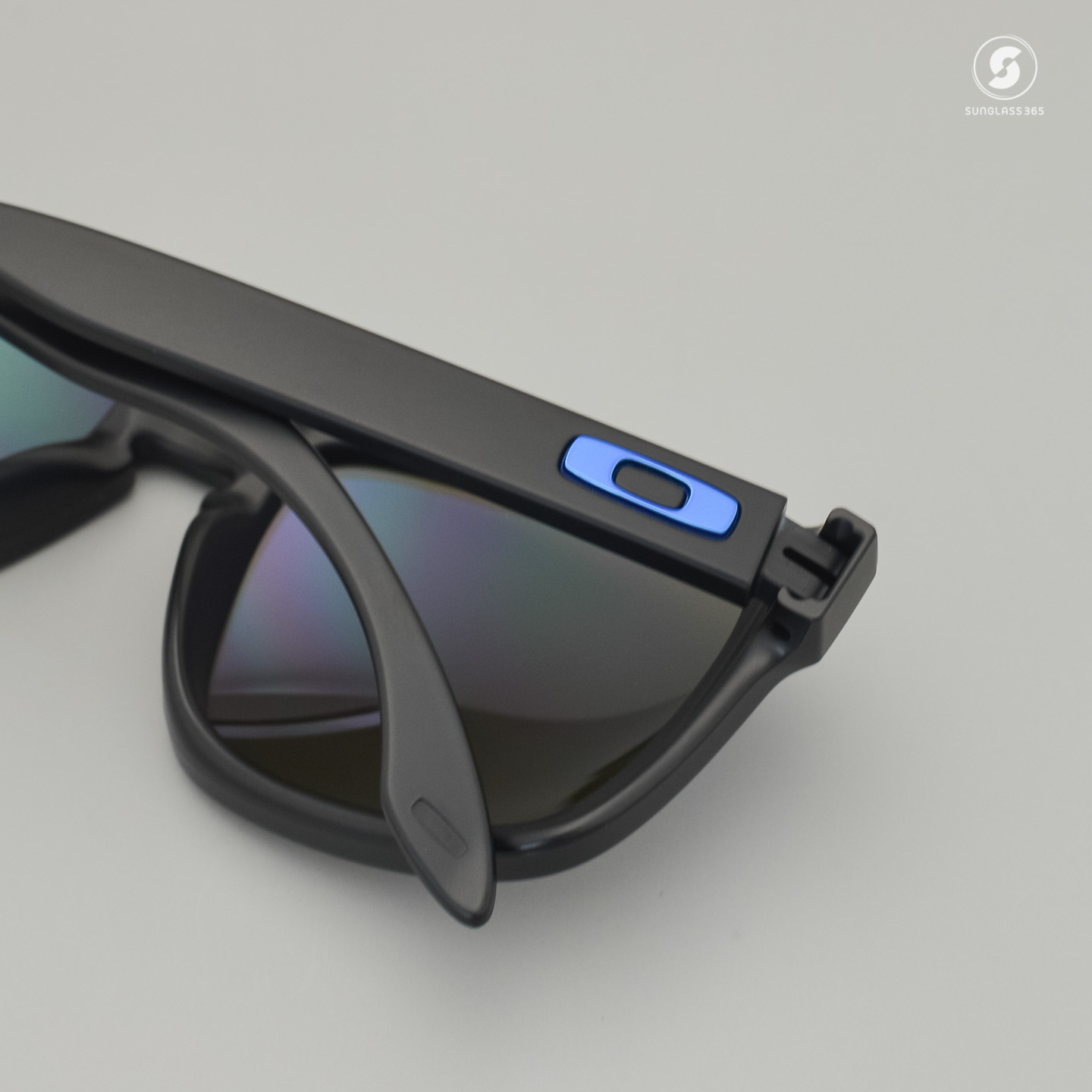 Oakley HOLBROOK OO9244-48 Prizm Sapphire Iridium Polarized