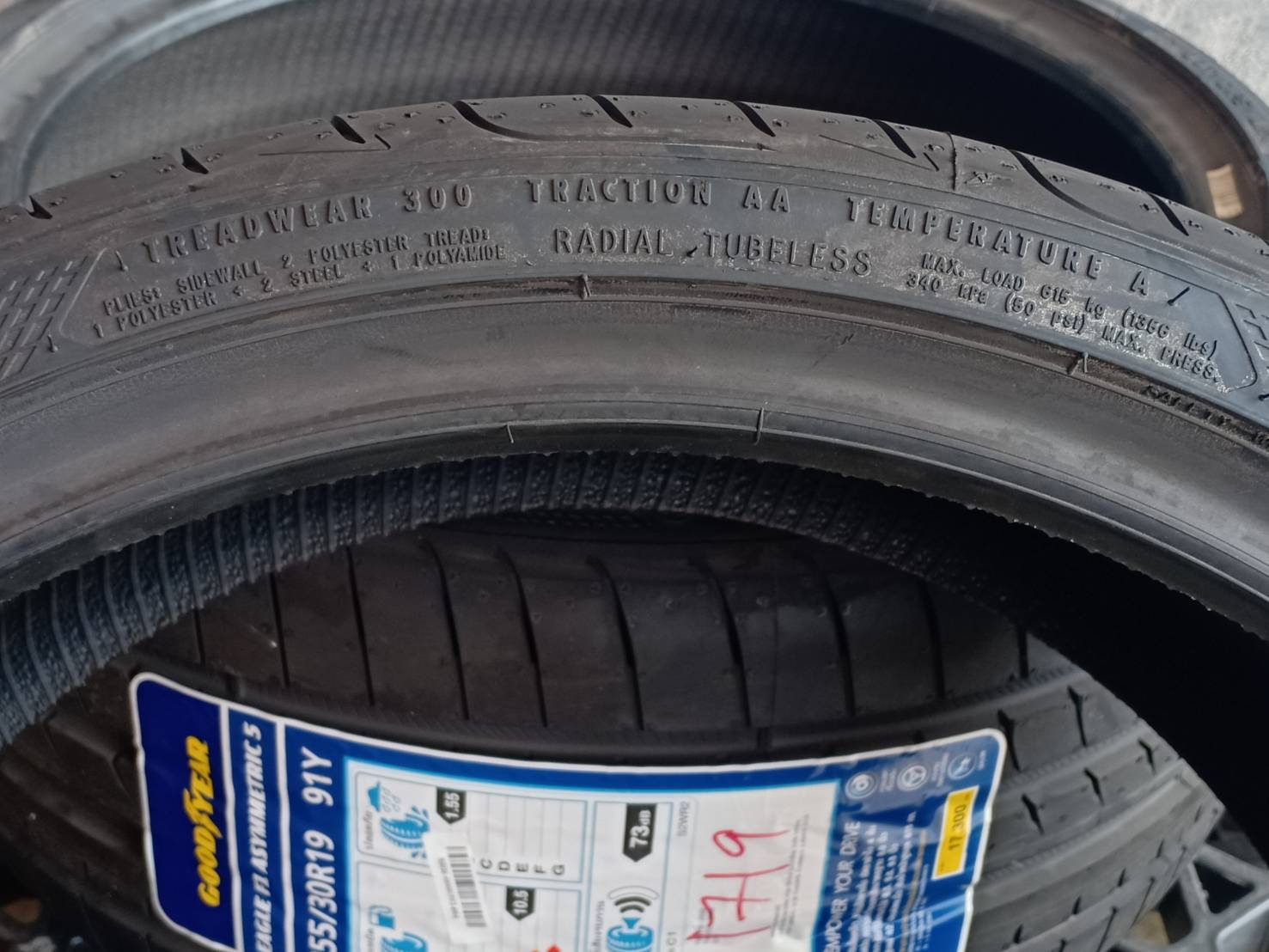 GOODYEAR 255/30R19 EAGLE F1 ASYMMETRIC