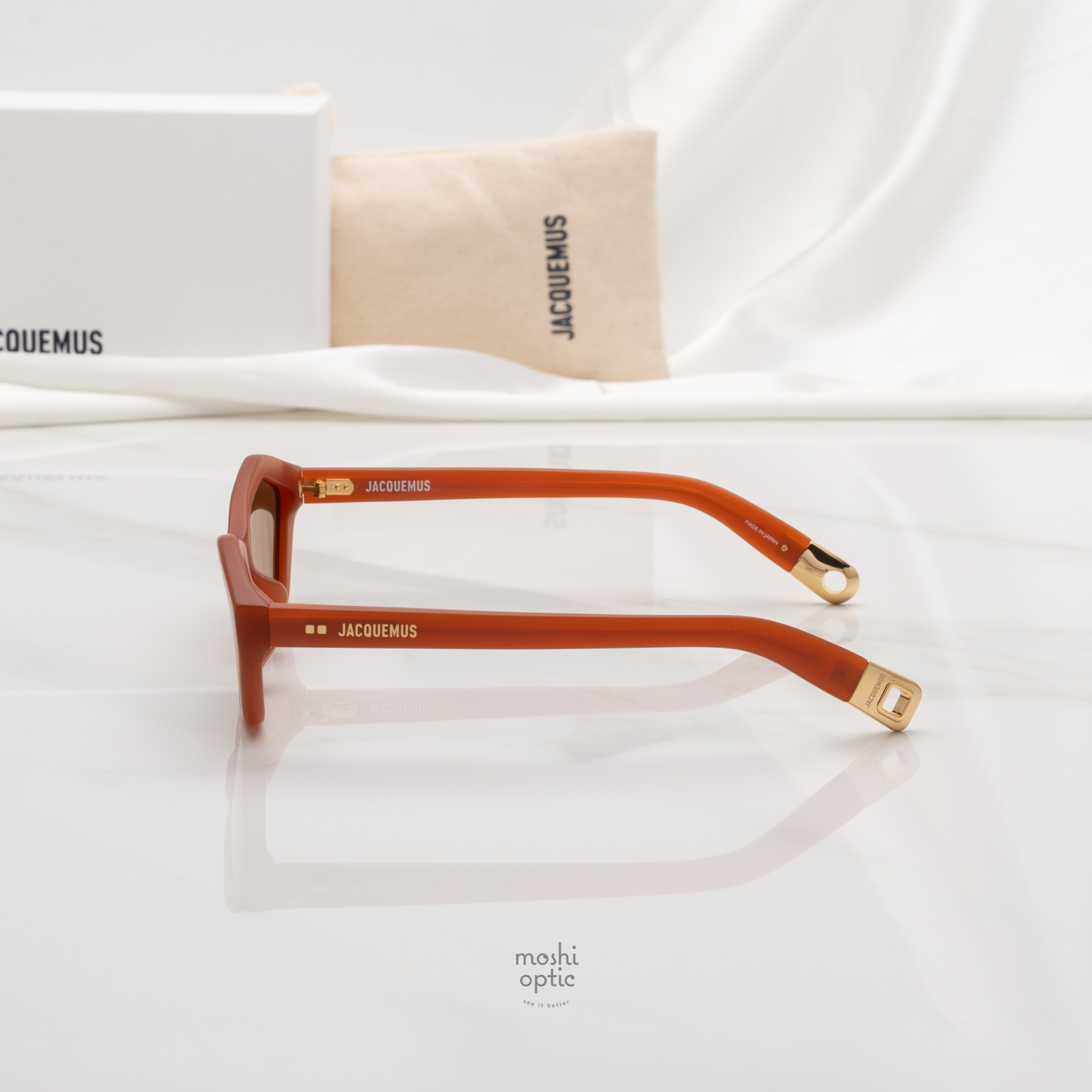 แว่นกันแดด JACQUEMUS BAMBINO JAC42 C10