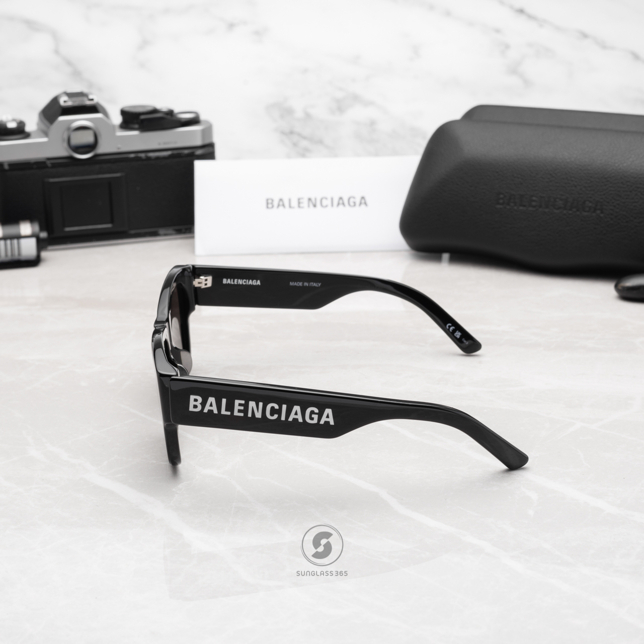 แว่นกันแดด Balenciaga Max Square Af BB0262SA 001