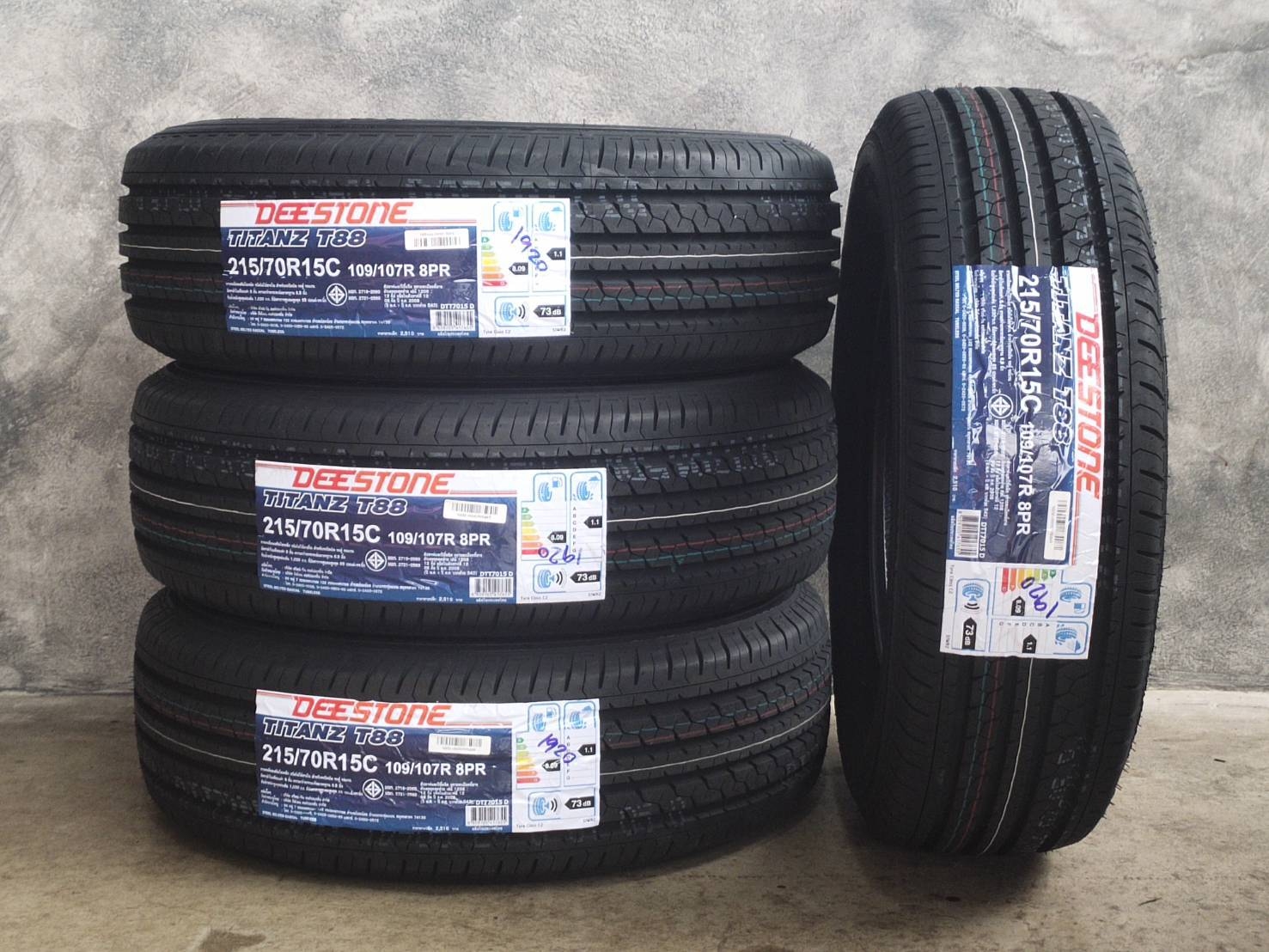 DEESTONE TITAN T88 215/70R15C