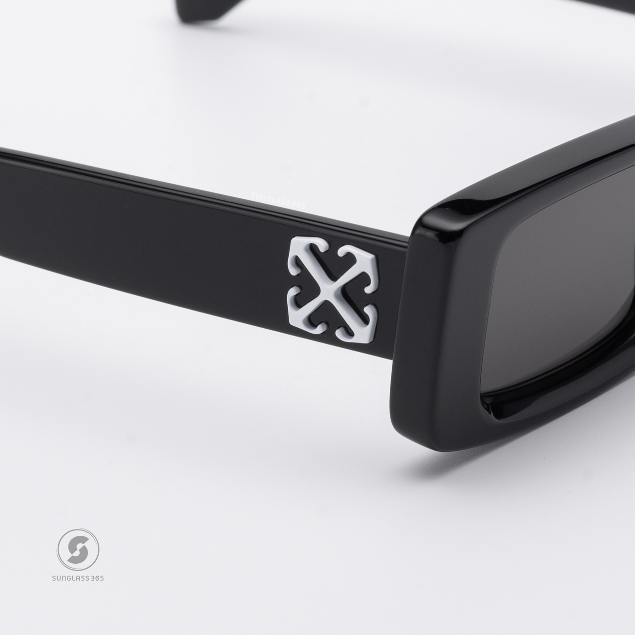 แว่นกันแดด Off-White OERI127 1007