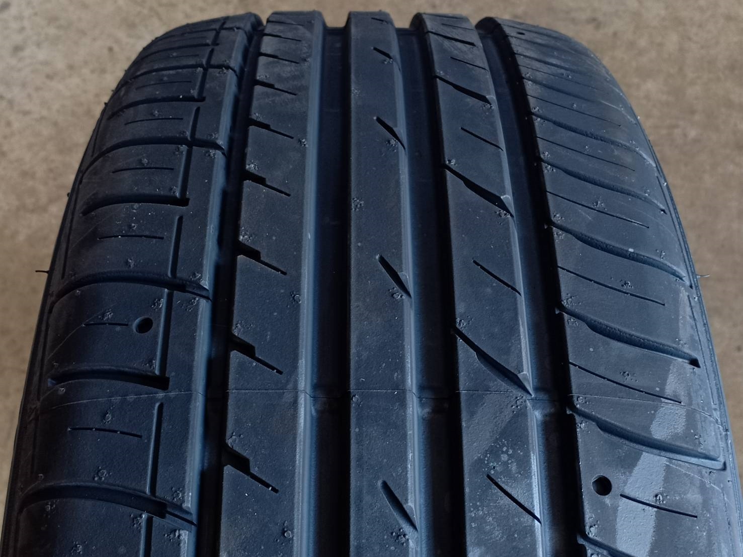 FALKEN ZE914 235/55R17 ลดราคา