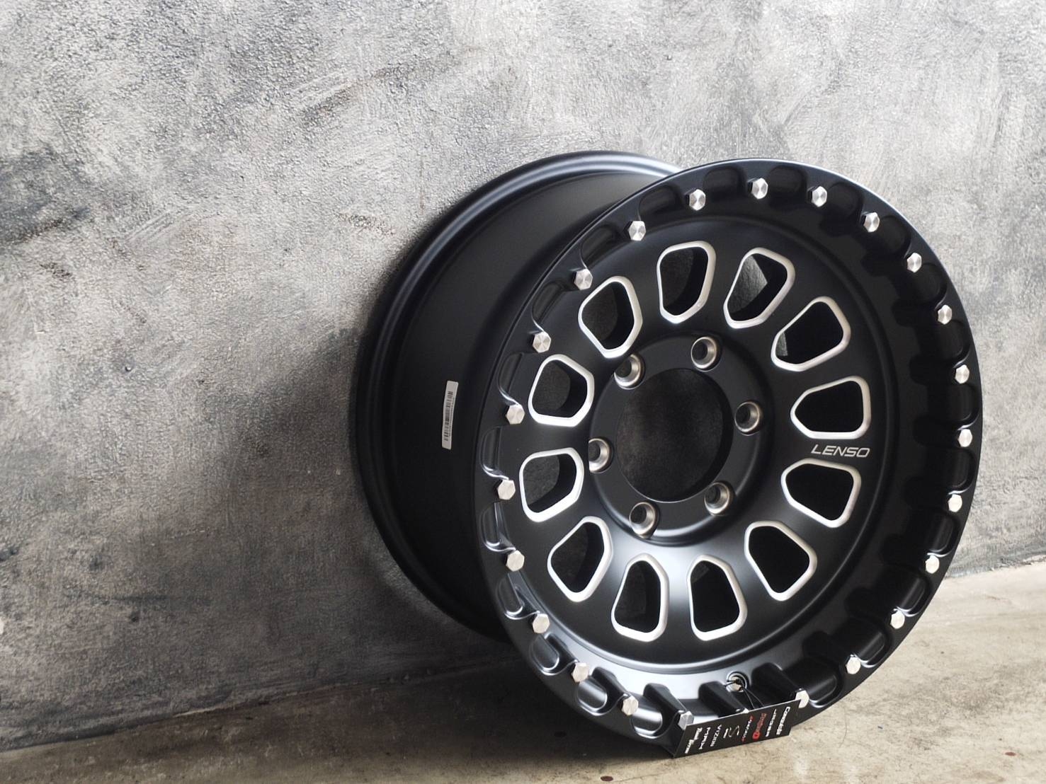 MAX-MONSTER 16X8.5 6X139.7 0 106 MBWA