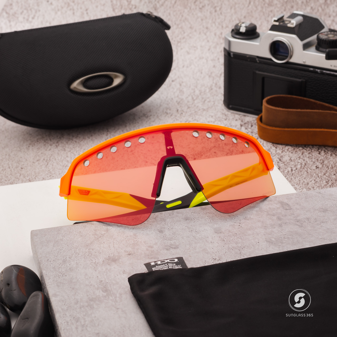 OAKLEY OO9465-08 Sutro Lite Sweep Orange Prizm Trail Torch