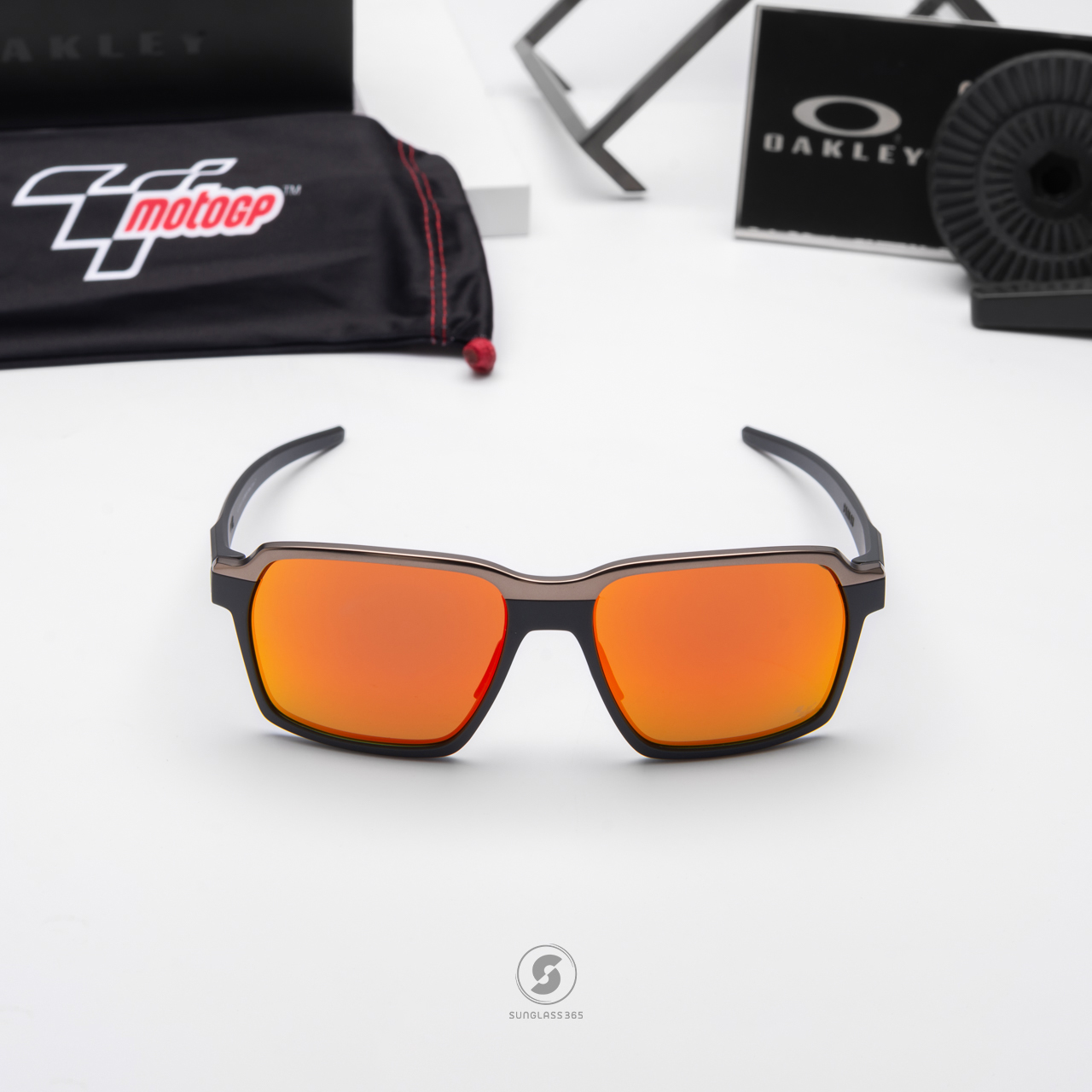 Oakley OO4143-11 Parlay MotoGP Collection Prizm Ruby