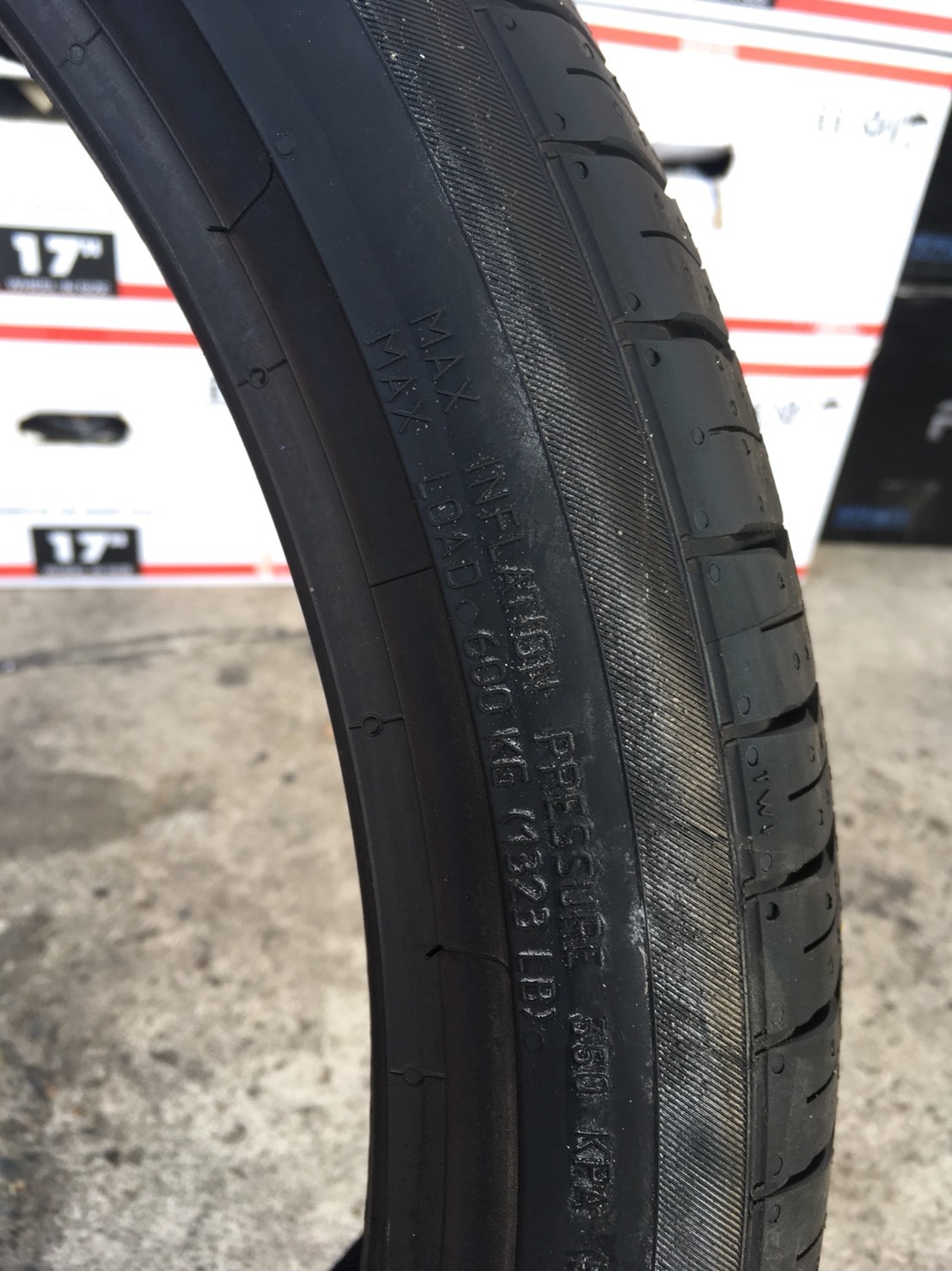 Continental Conti Max Contact Mc5 225/35-20 ราคาพิเศษ