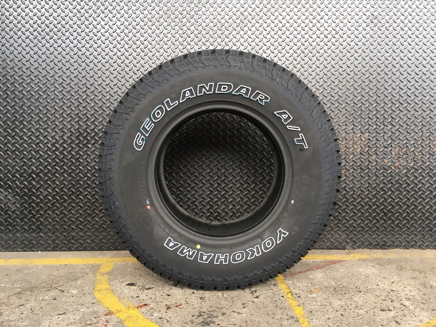 YOKOHAMA GEOLANDAR AT G015 265-70-16 เส้น 3980 ปี17 ปกติ 6500