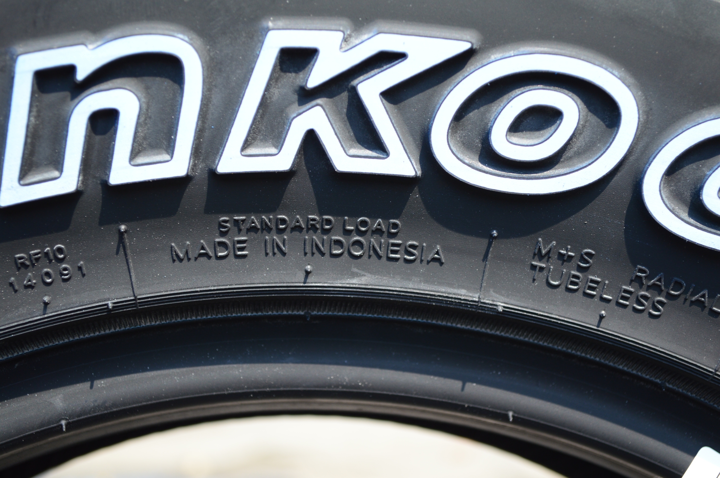 HANKOOK DYNAPRO AT-M 265/70-16 ราคาพิเศษ