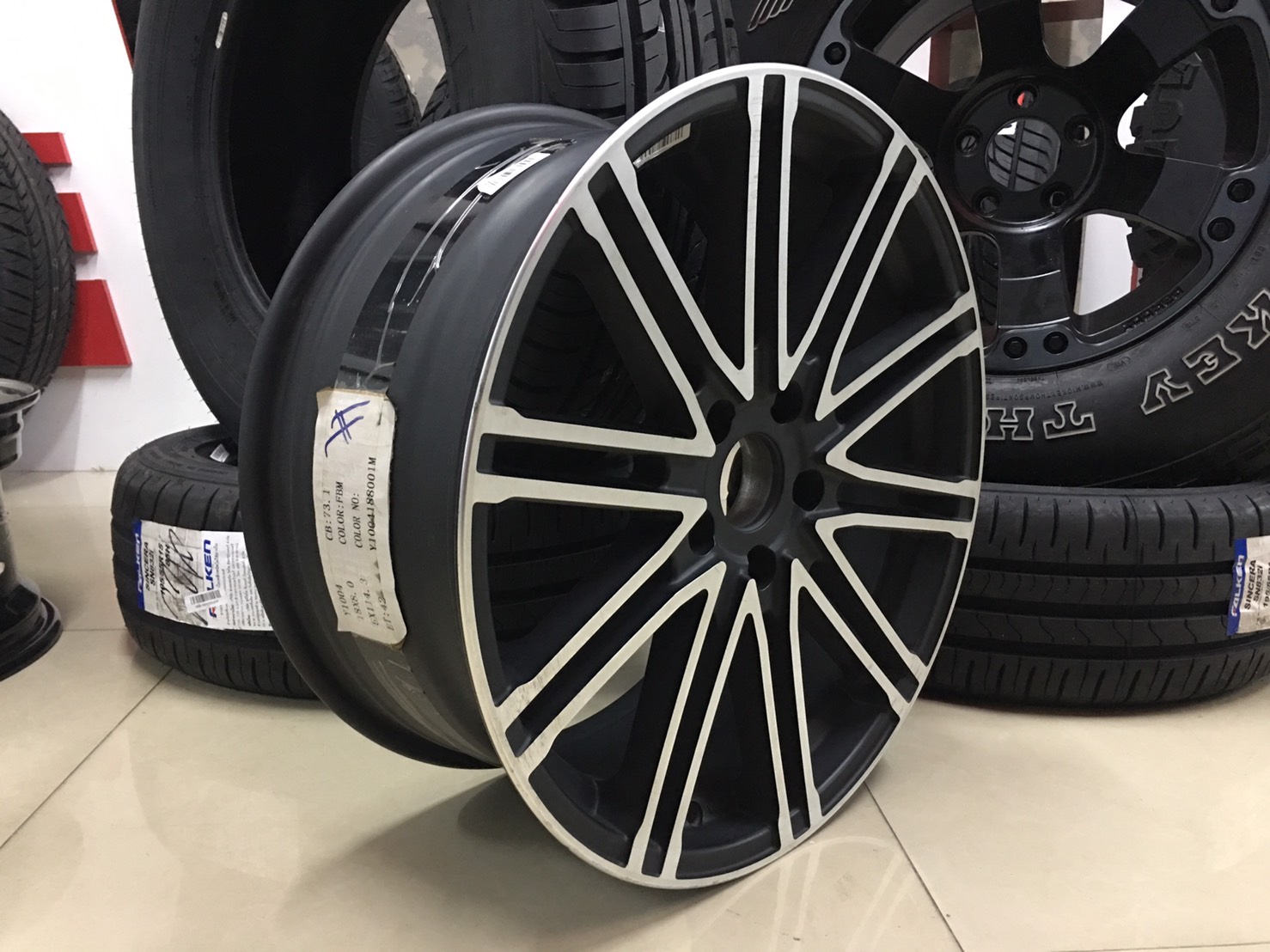 ล้อใหม่ทุกลายขอบ18 ชุด 9800 ปกติ 24000 บาท จำนวนจำกัด คลิ๊กชมเลย