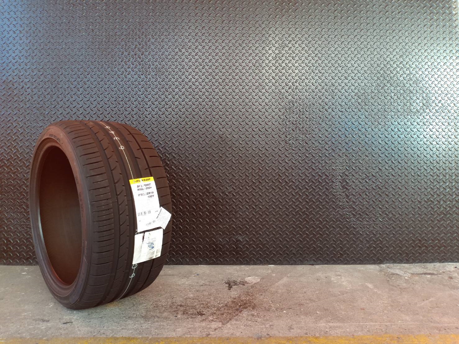 DUNLOP SP SPORT MAXX050+ 275/35ZR19 ราคาส่ง
