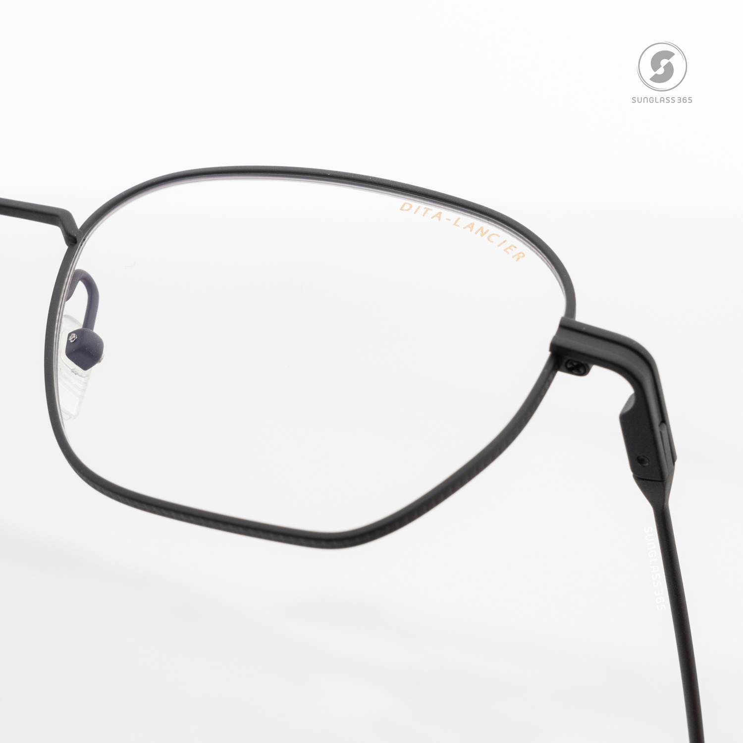 แว่นสายตา DITA LANCIER DLX123 A 03 with Blue Control Lens