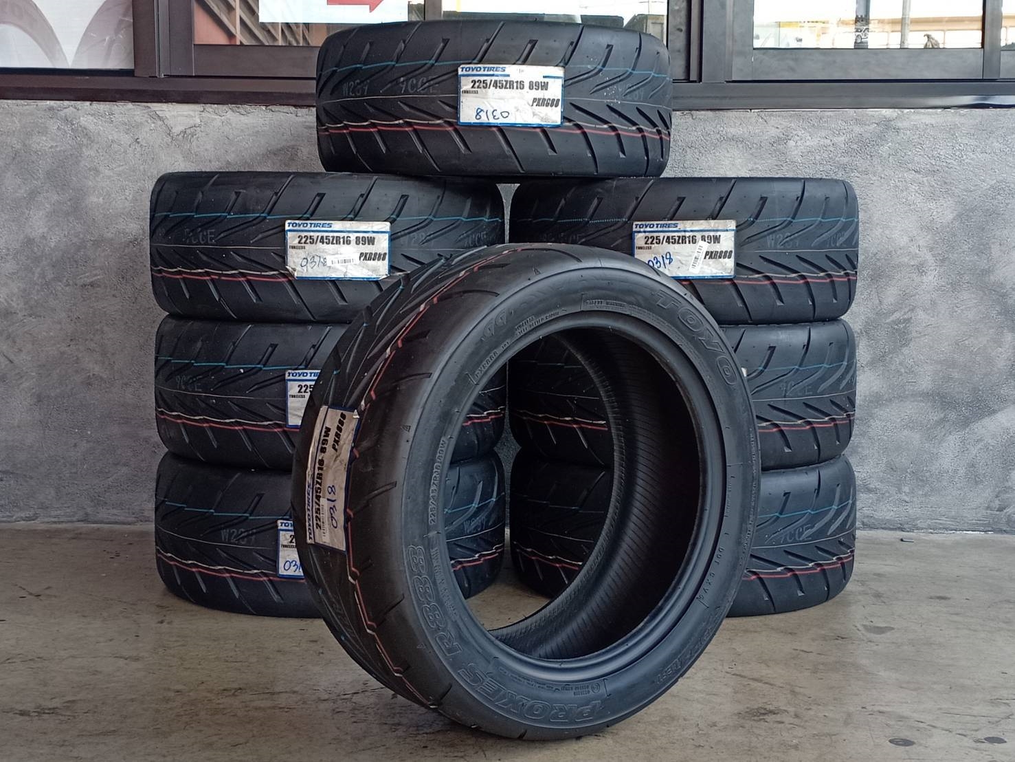 ยางใหม่ TOYO R888 225/45-16 เส้น 4500 ปกติ 7800