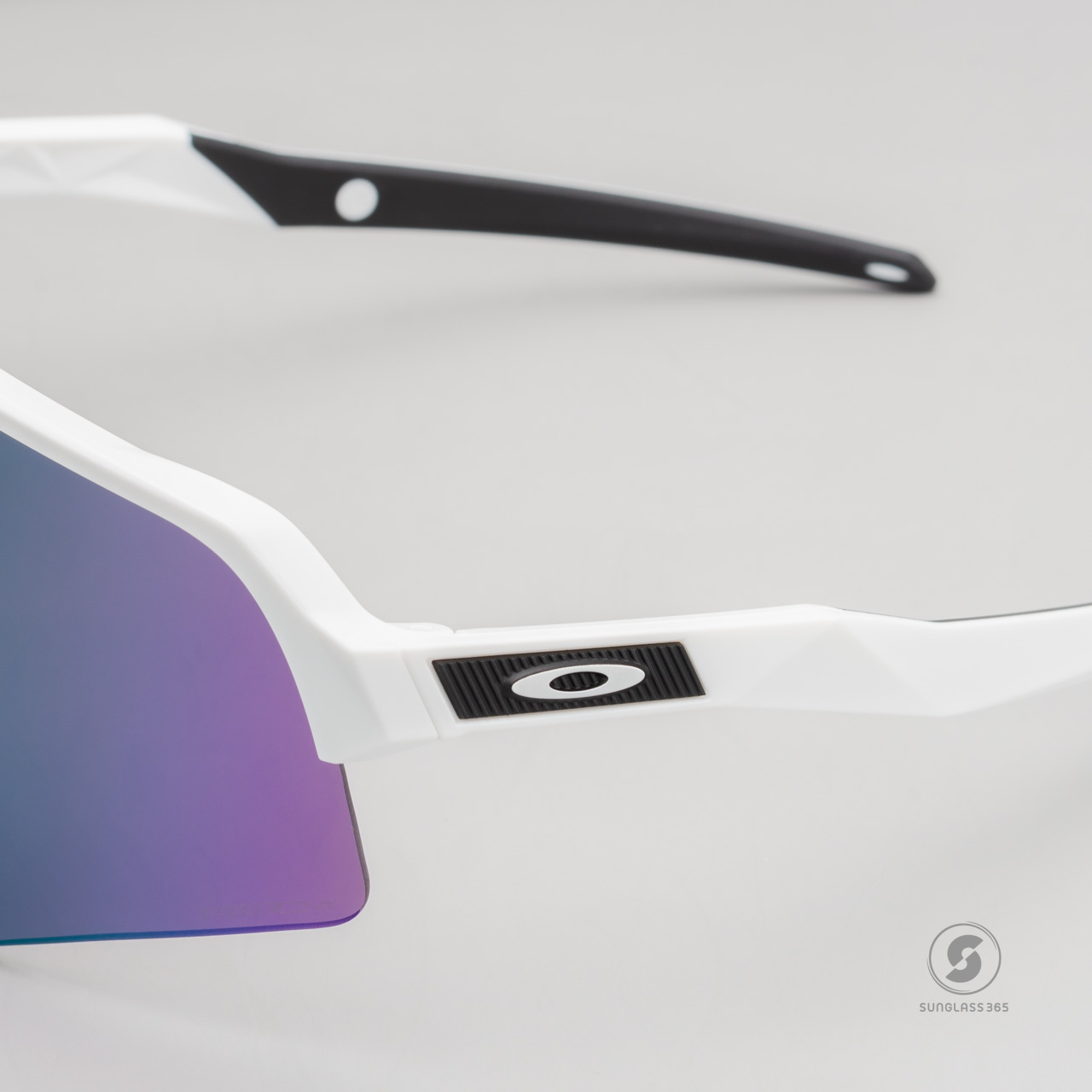 OAKLEY OO9465-04 Sutro Lite Sweep Matte White