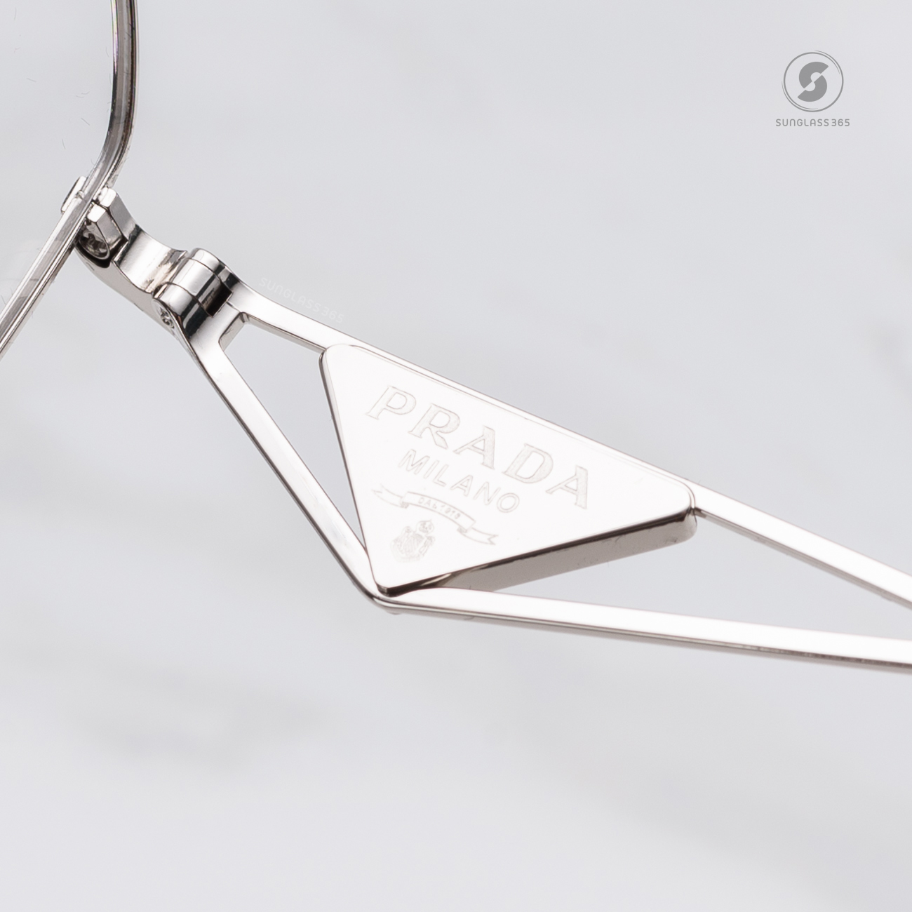 แว่นสายตา PRADA PRA51V 1BC1O1