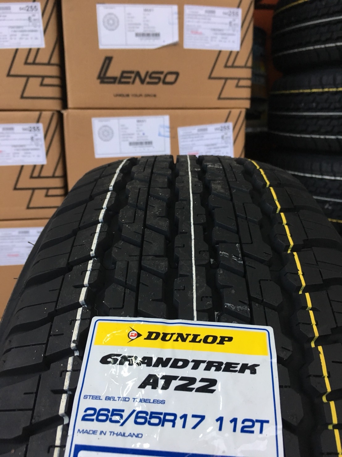ยางใหม่ DUNLOP AT22 265/65R17 พิเศษ ซื้อ2เส้น แถมฟรี2เส้น