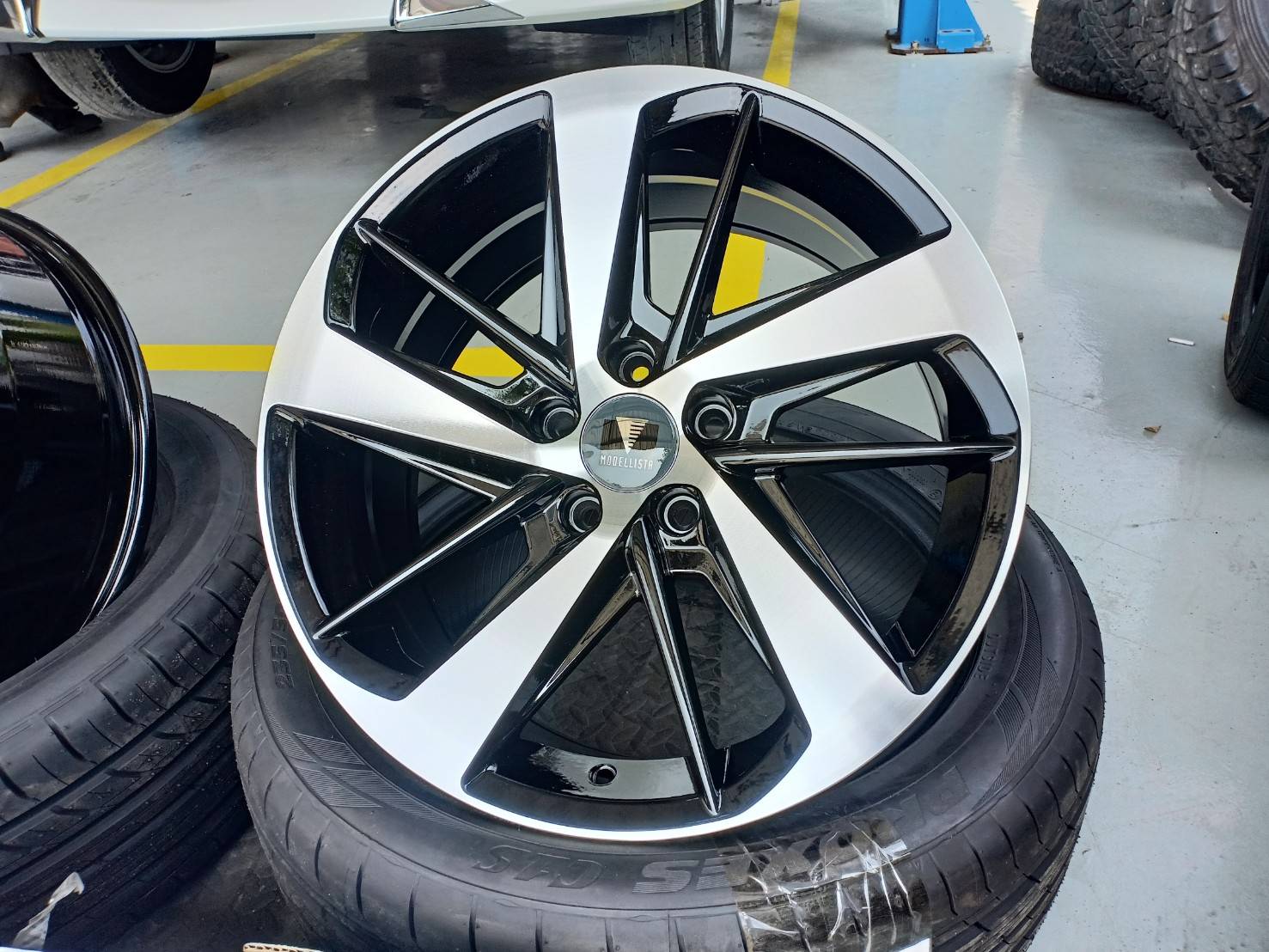 MODELISTA-II ตัวใหม่ล่าสุด ขอบ19 พร้อมยาง ลดสุดๆ