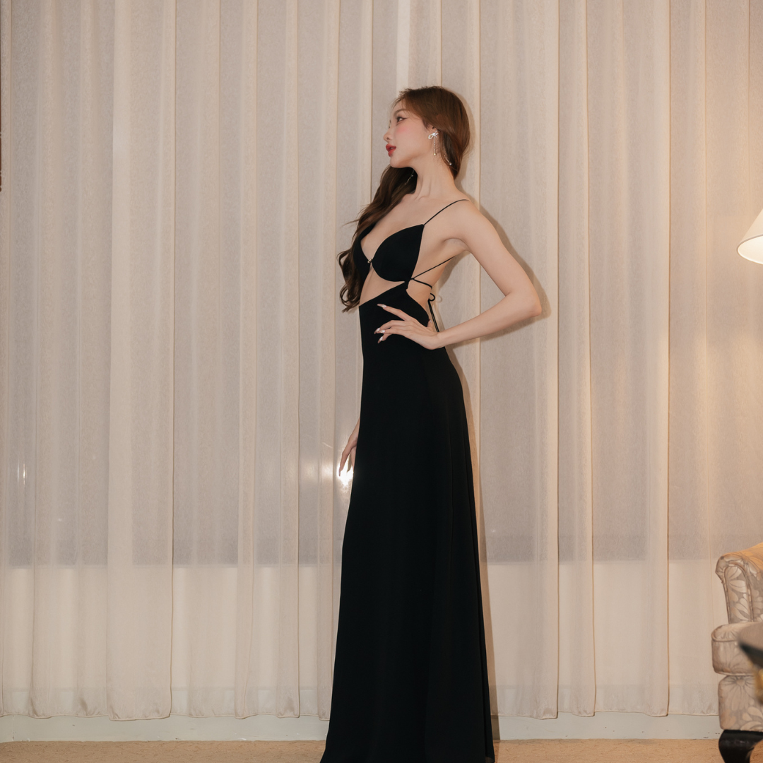 Lism D-115 Bold Elegance Cut-out Dress ชุดเดรสยาว