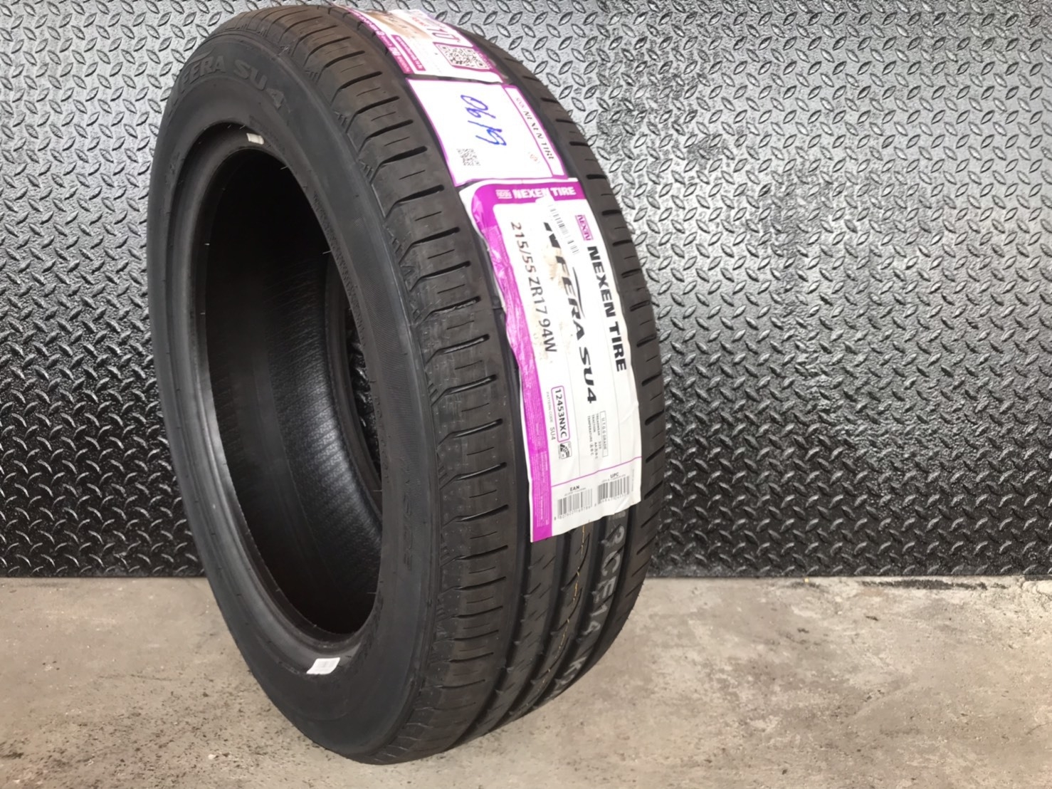 NEXEN NFERA SU4 215/55ZR17 ราคาส่ง