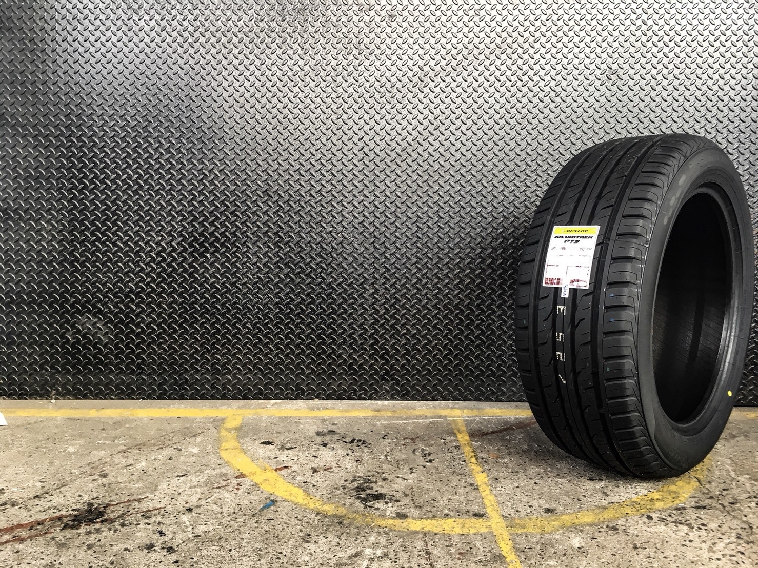 DUNLOP GRANDTREK PT3 265-50-20 ซื้อ2แถม2 ปี18