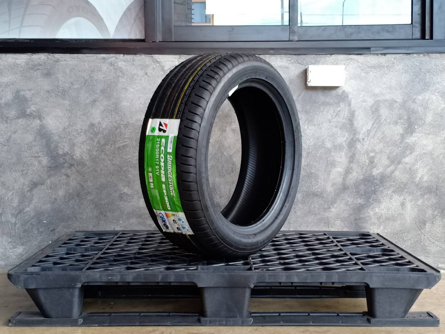 BRIDGESTONE 215/50R17 ECOPIA EP300 91V MADE IN THAILAND