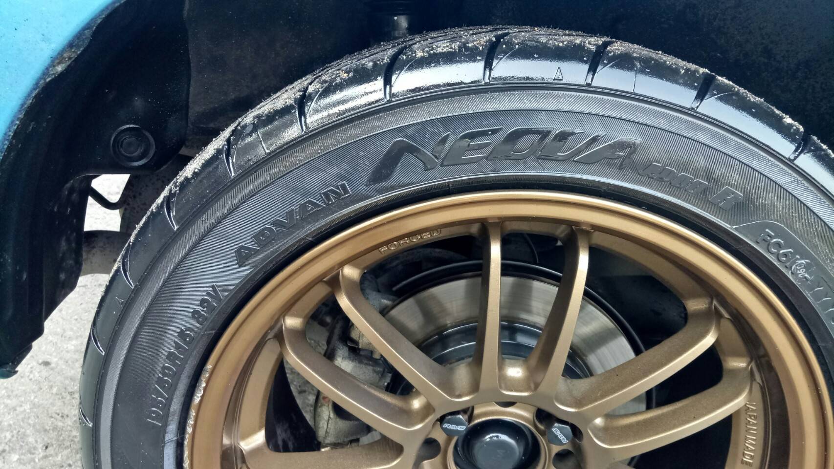 YOKOHAMA ADVAN AD08R 195/50-15 ราคาลดพิเศษ