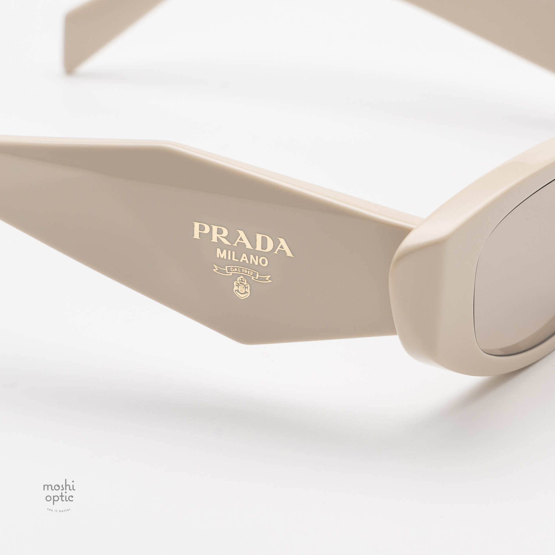 แว่นกันแดด PRADA PRB16SF 21D5J2