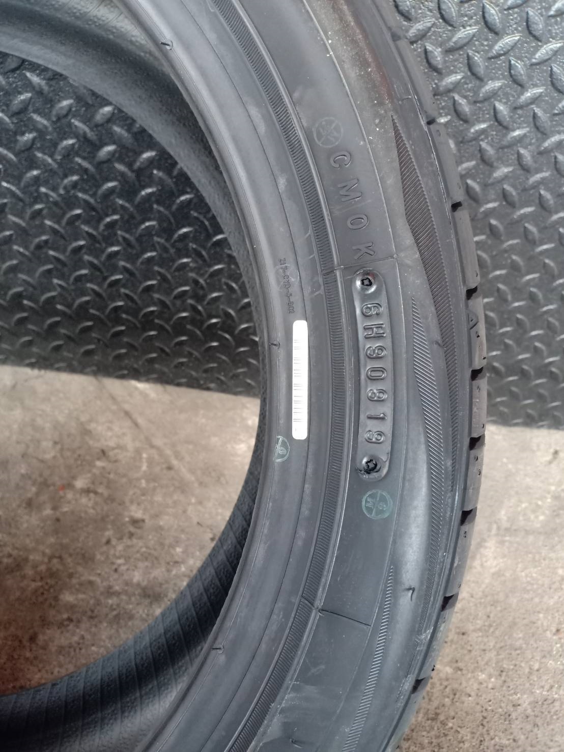 ยางเข้าใหม่ ลดราคา TOYO TR1 215/45R17 91W Y19