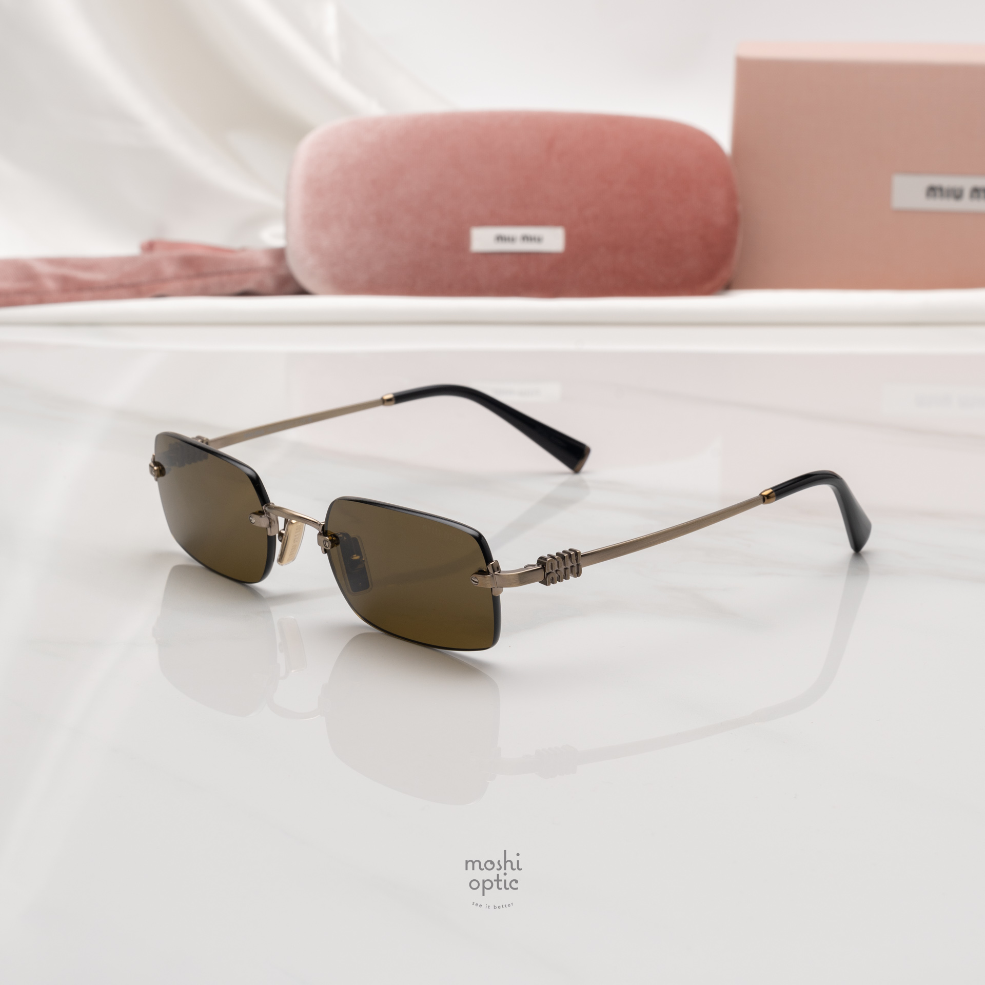 แว่นกันแดด Miu Miu MUB50S 26C09Z