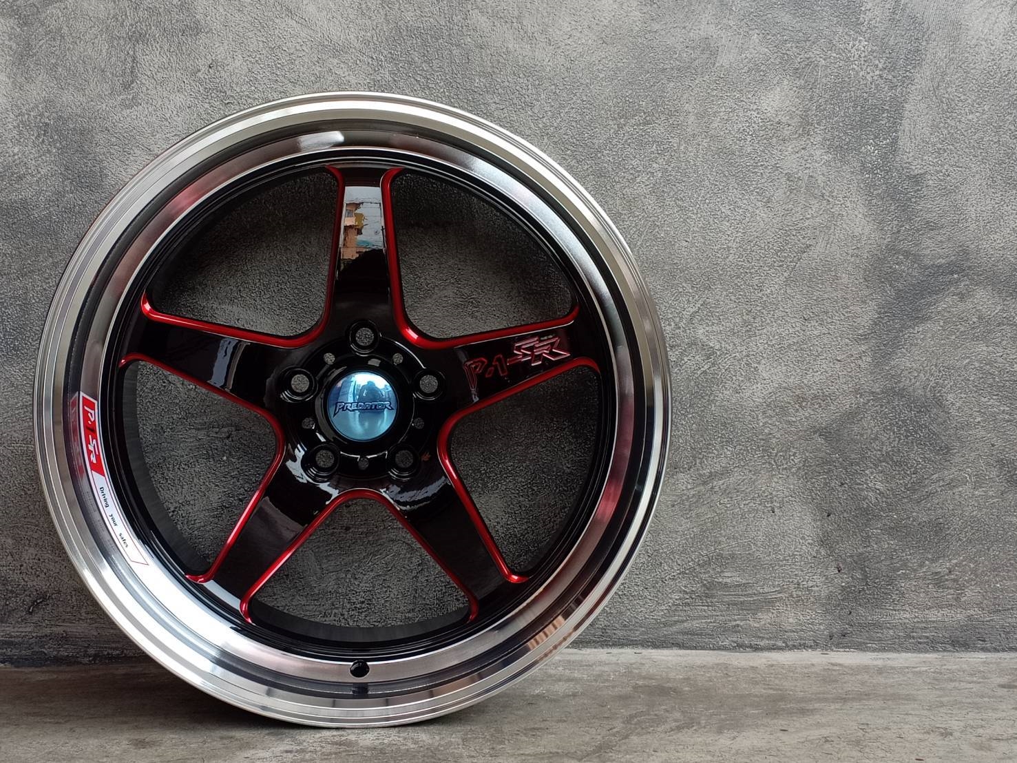 ล้อมาใหม่ P1SR ขอบ18 ราคาพิเศษ