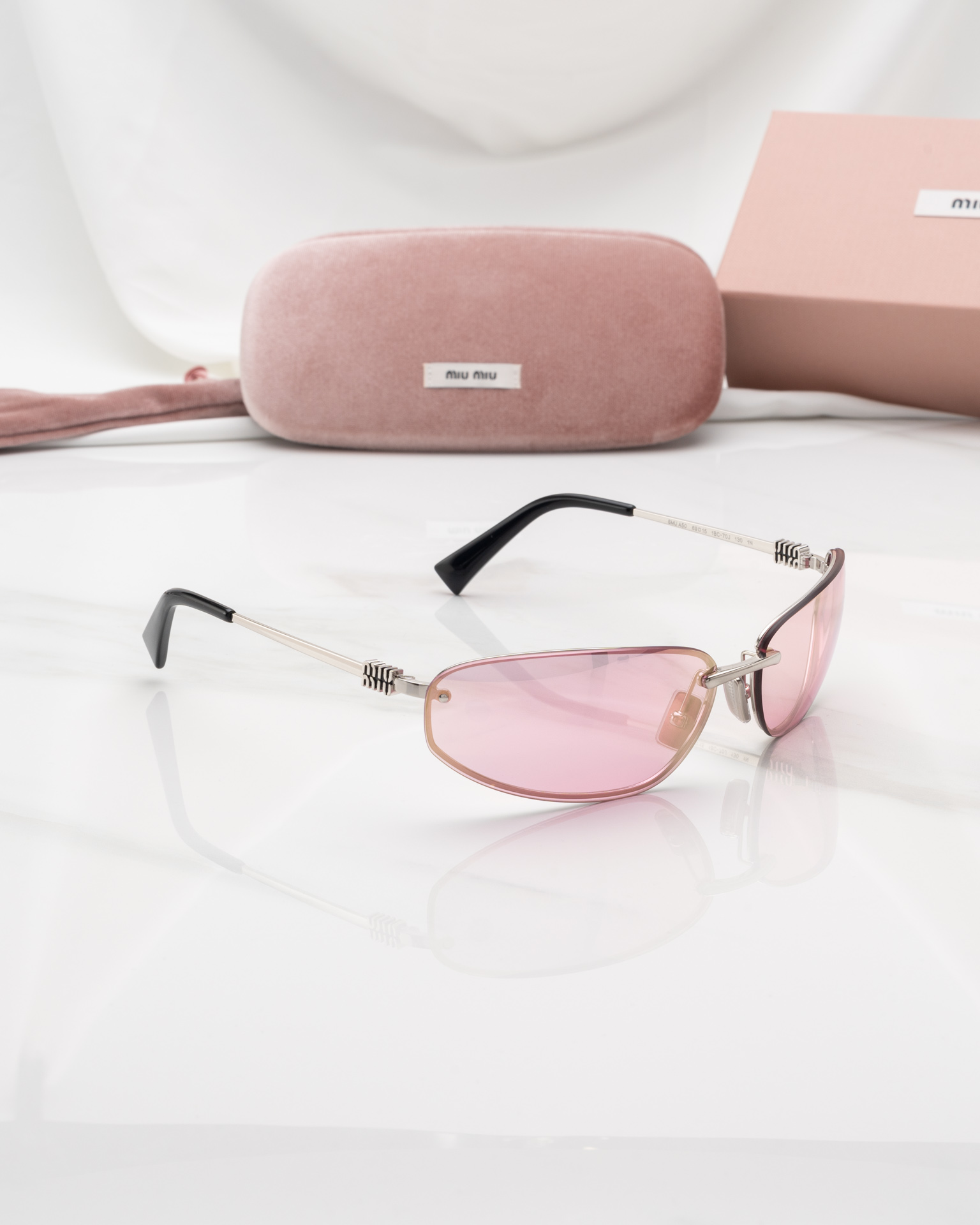 แว่นกันแดด Miu Miu MUA50S 1BC70J