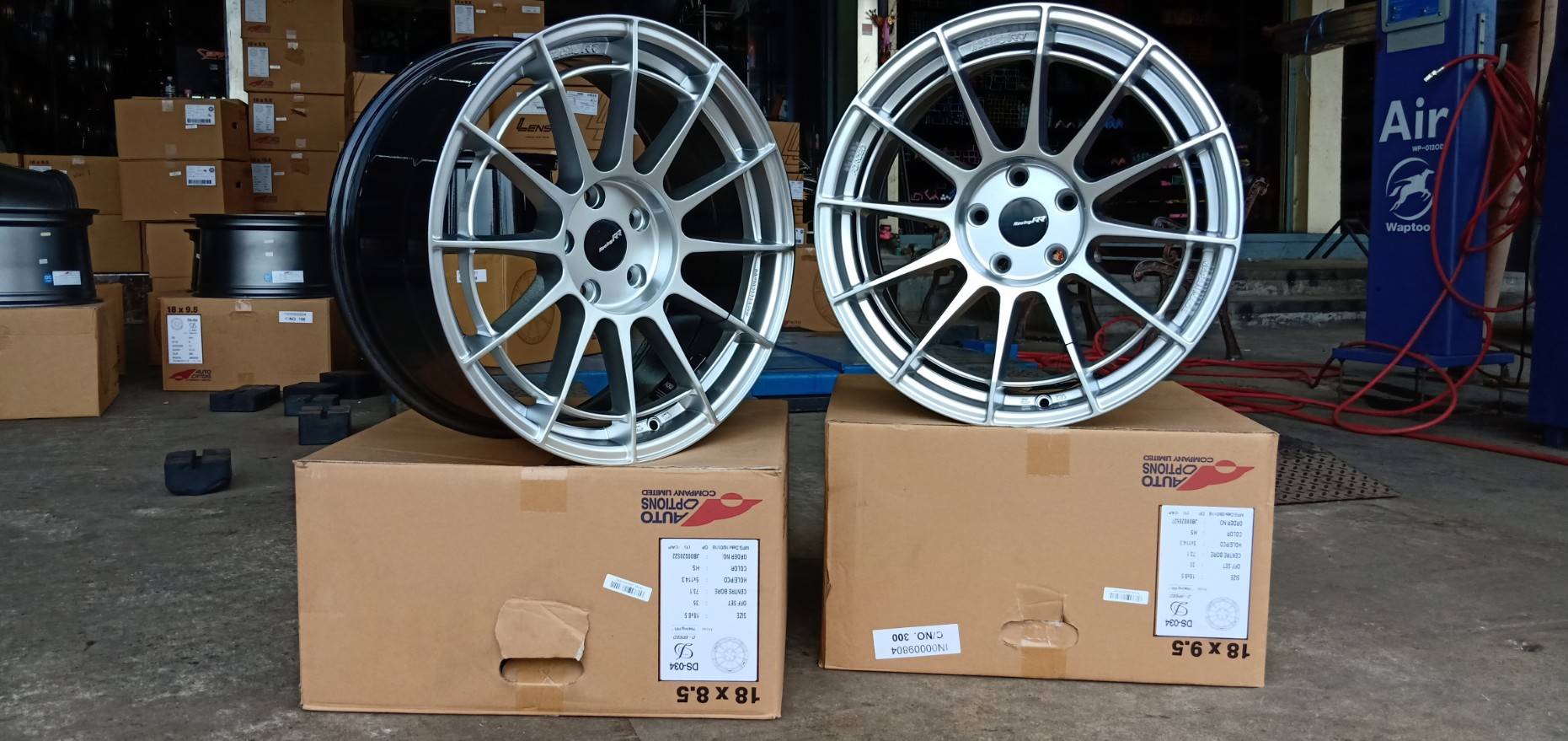 ล้อใหม่ ENKEI NT03RR ใส่เก๋ง ราคาพิเศษ สีซิลเวอร์