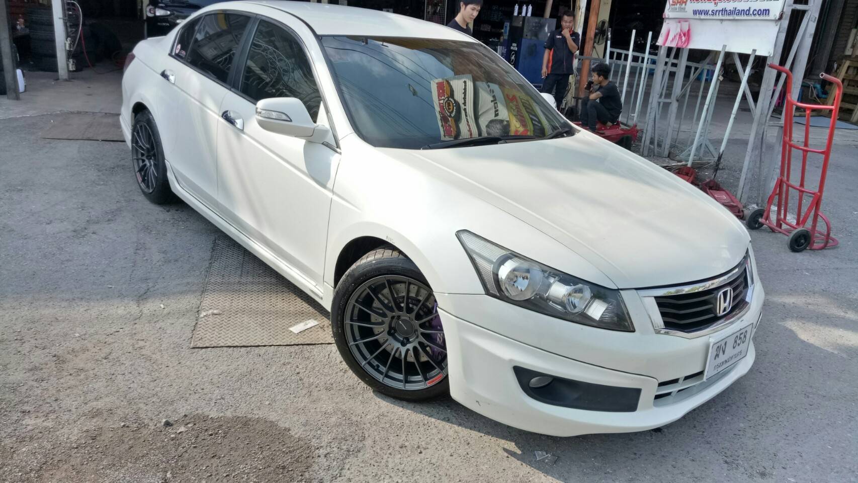 ล้อแท้ ENKEI RS05RR ขอบ18