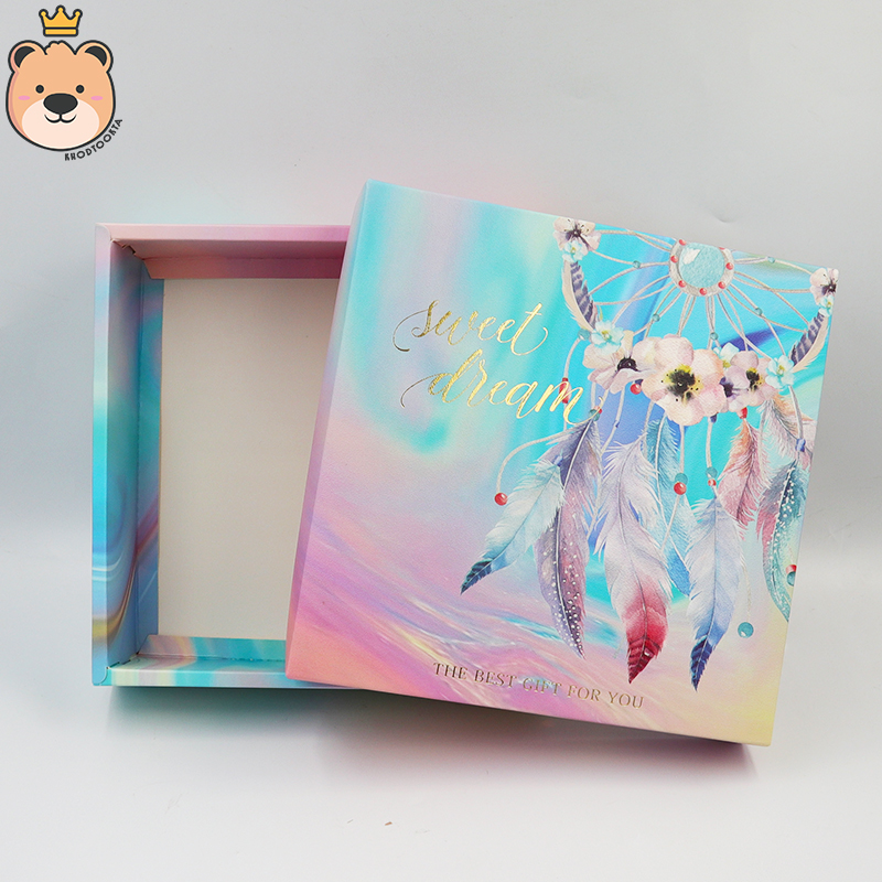 กล่องของขวัญ Gift box ประกอบให้พร้อมส่ง กล่องเปิดฝา กล่องของขวัญชำร่วย มี 4 ลายให้เลือก (แพ็คกล่องส่ง)