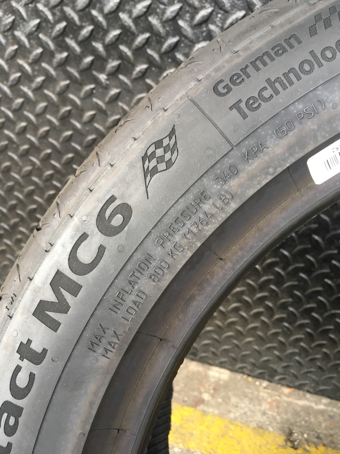 CONTINENTAL CONTACT MC6 245-45-18 เส้น 8500 ซื้อ2 แถม 2