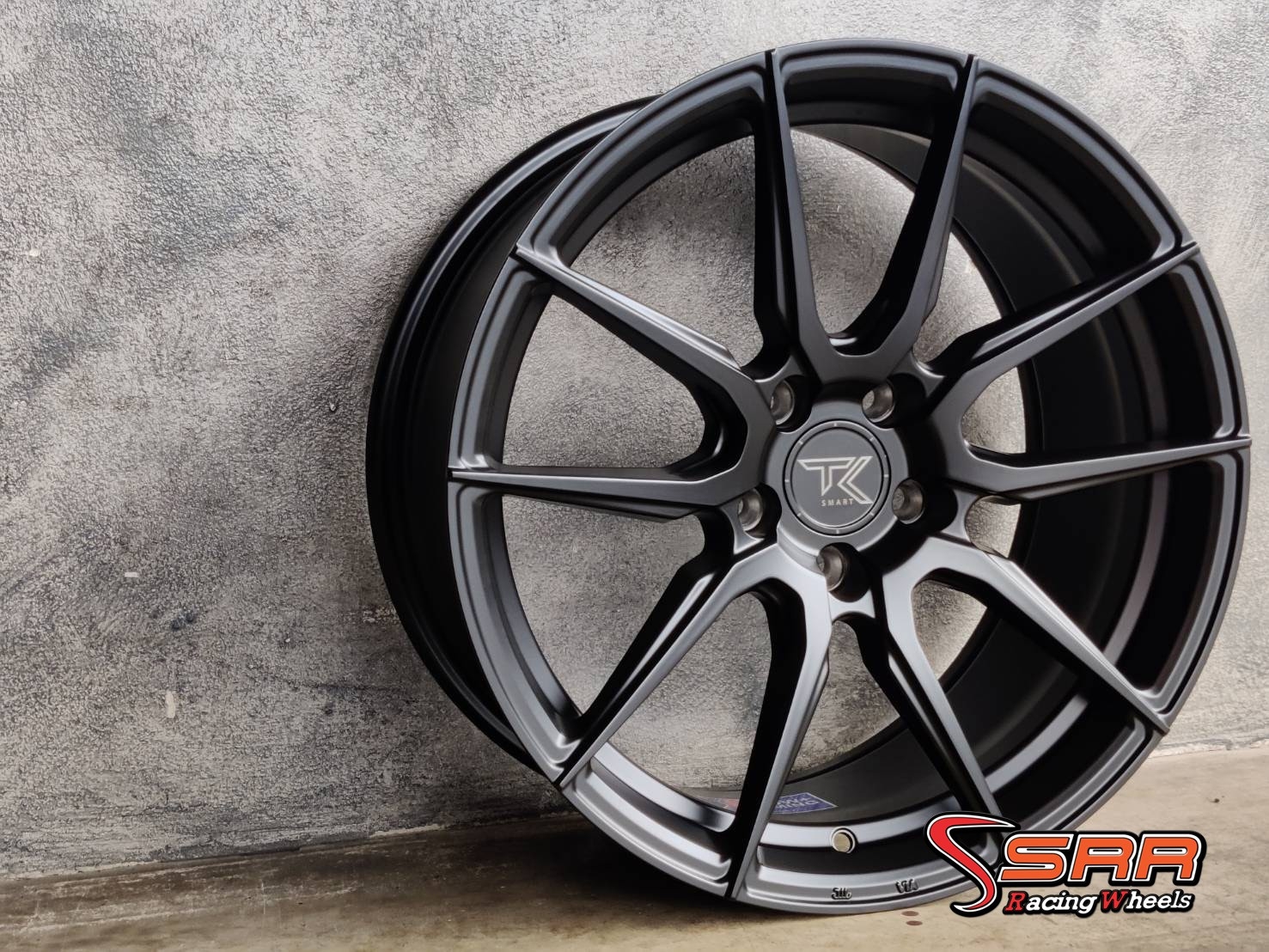 TK-SMART : TMF102 18X8.5 5X112-114.3 32 BLACK FLAT(ดำด้าน)