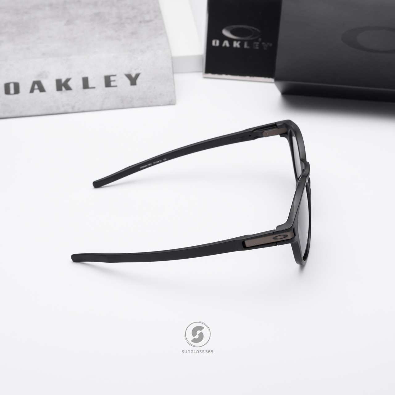 OAKLEY LATCH(A) OO9349-19 MATTE BLACK PRIZM GREY