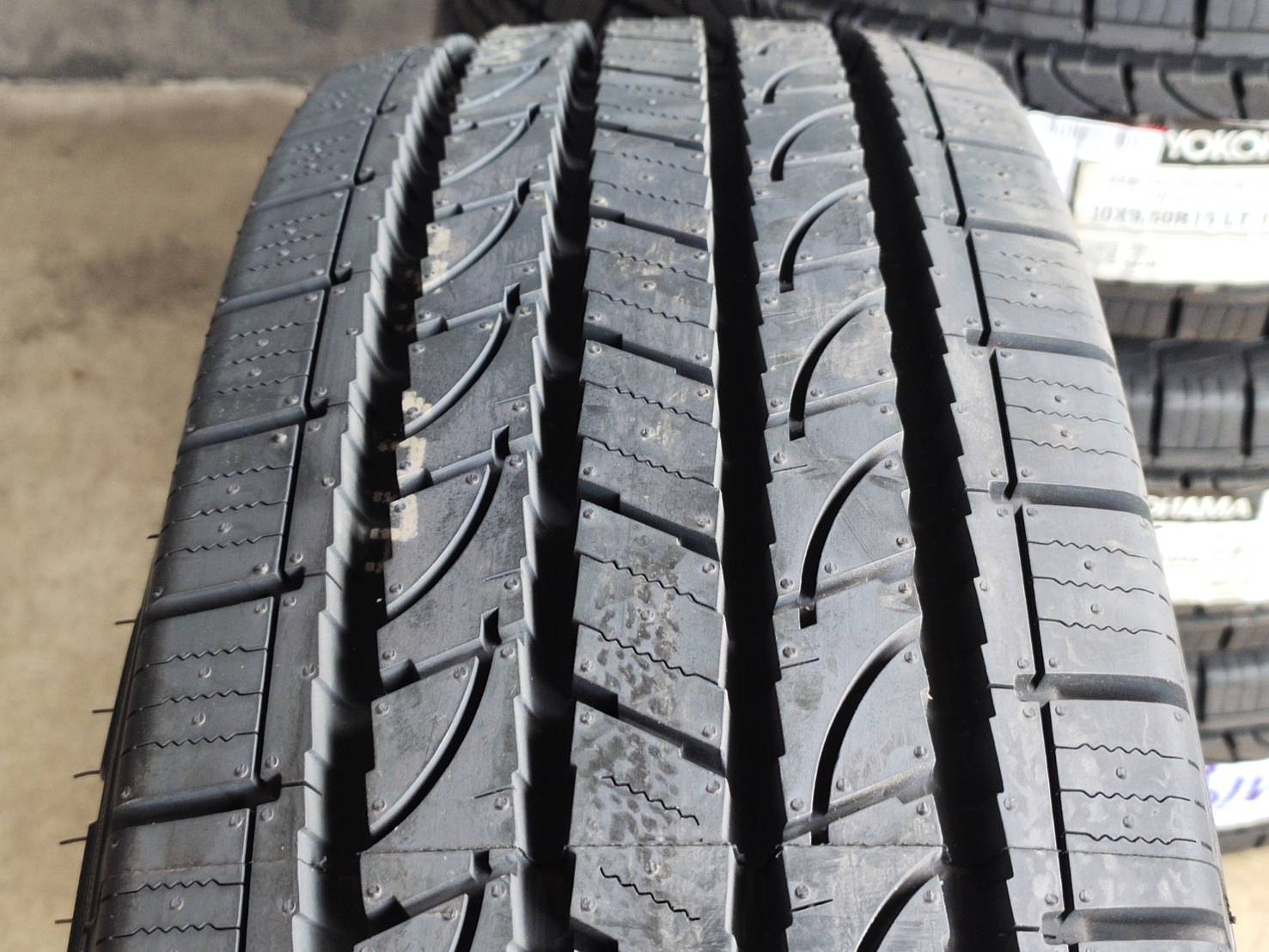 YOKOHAMA GEOLANDAR H/T G056 30X9.5 R15 LT 104S