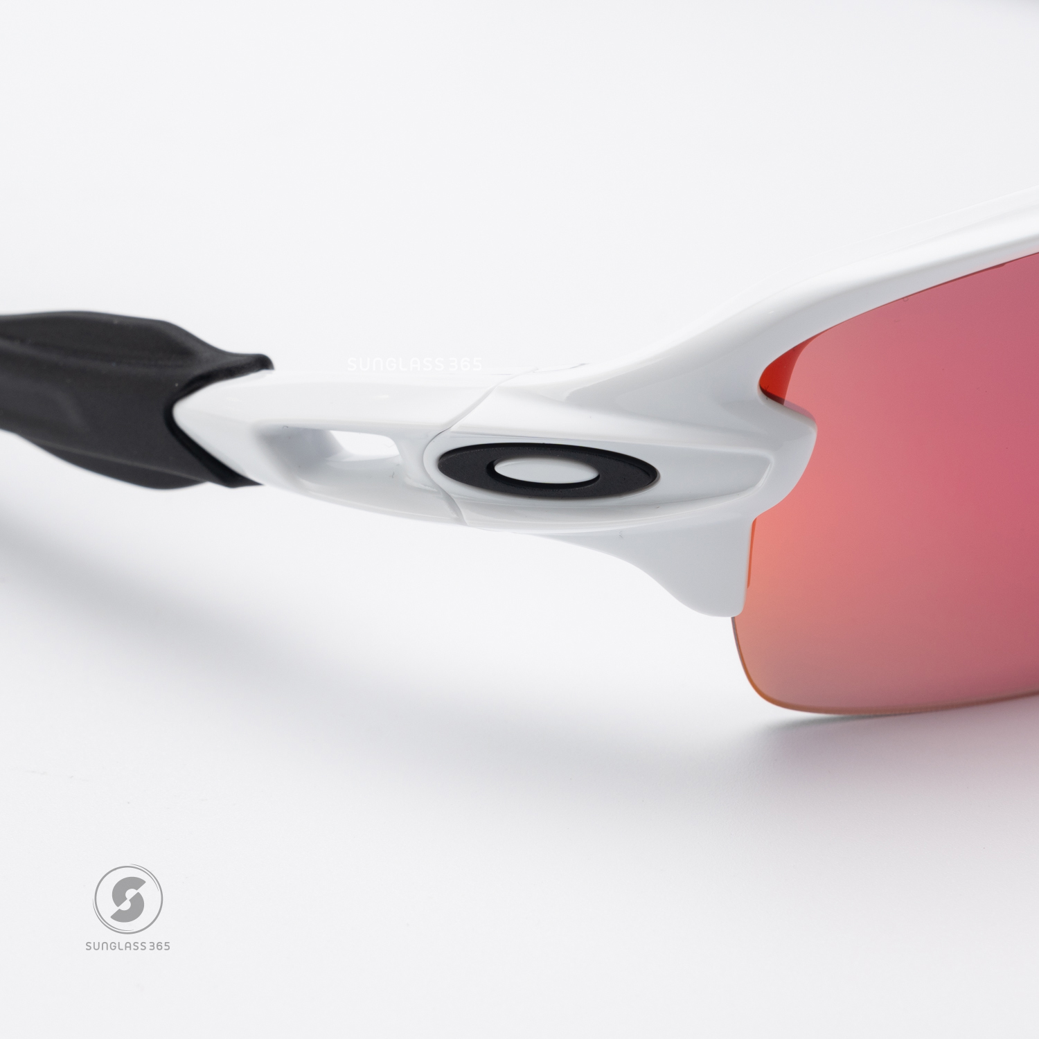 Oakley OJ9005-04 Flak XS Polished White Prizm Field