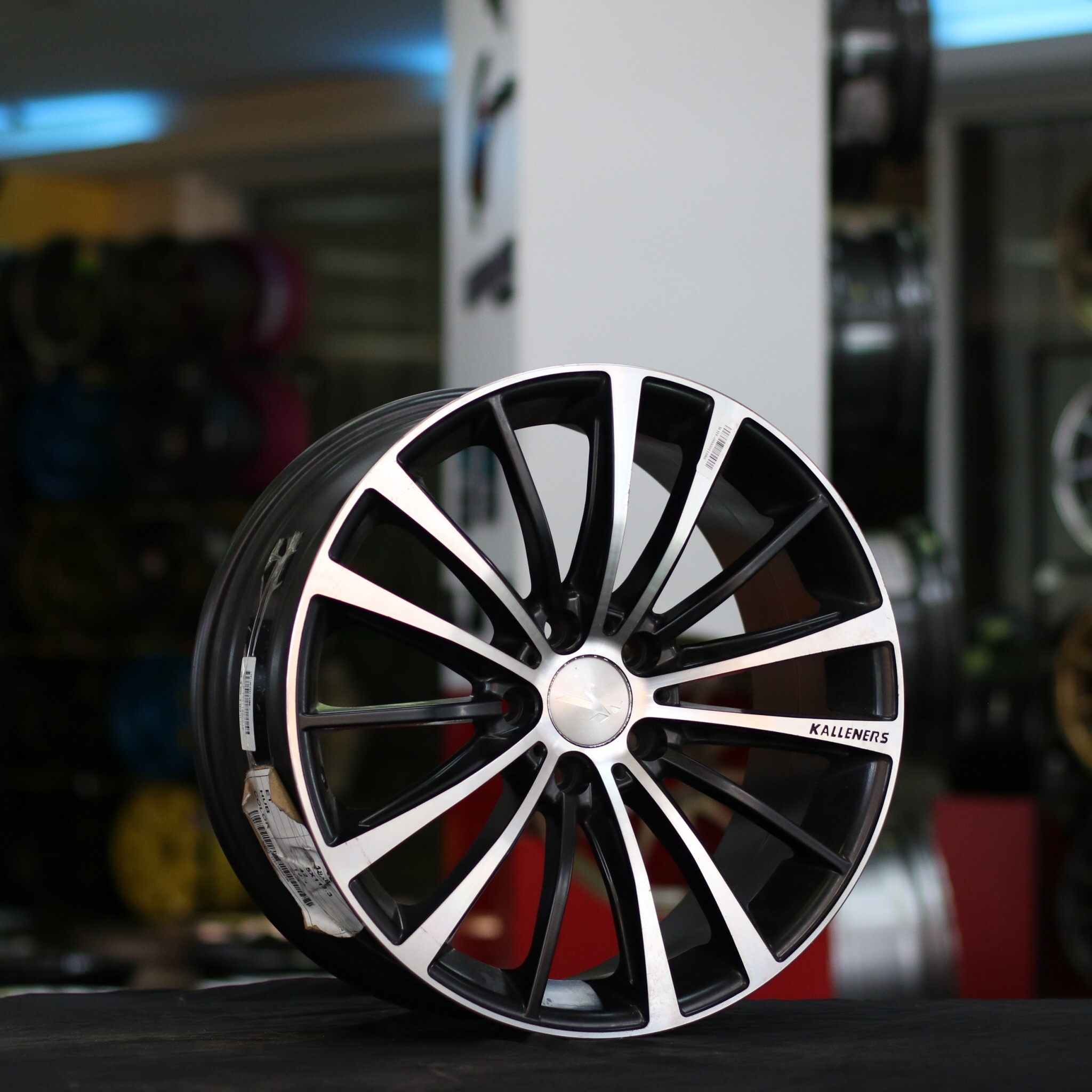 ล้อใหม่ทุกลายขอบ18 ชุด 9800 ปกติ 24000 บาท จำนวนจำกัด คลิ๊กชมเลย