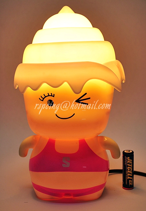 โคมไฟกระปุกออมสิน เจ้าหนูน้อยหัวไอศครีม