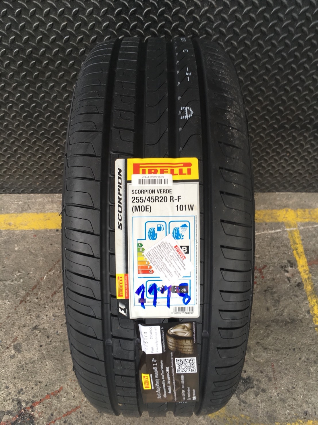 PIRELLI SCORPION VERDE (RUNFLAT) 255-45-20 เส้น 17500 ปี18