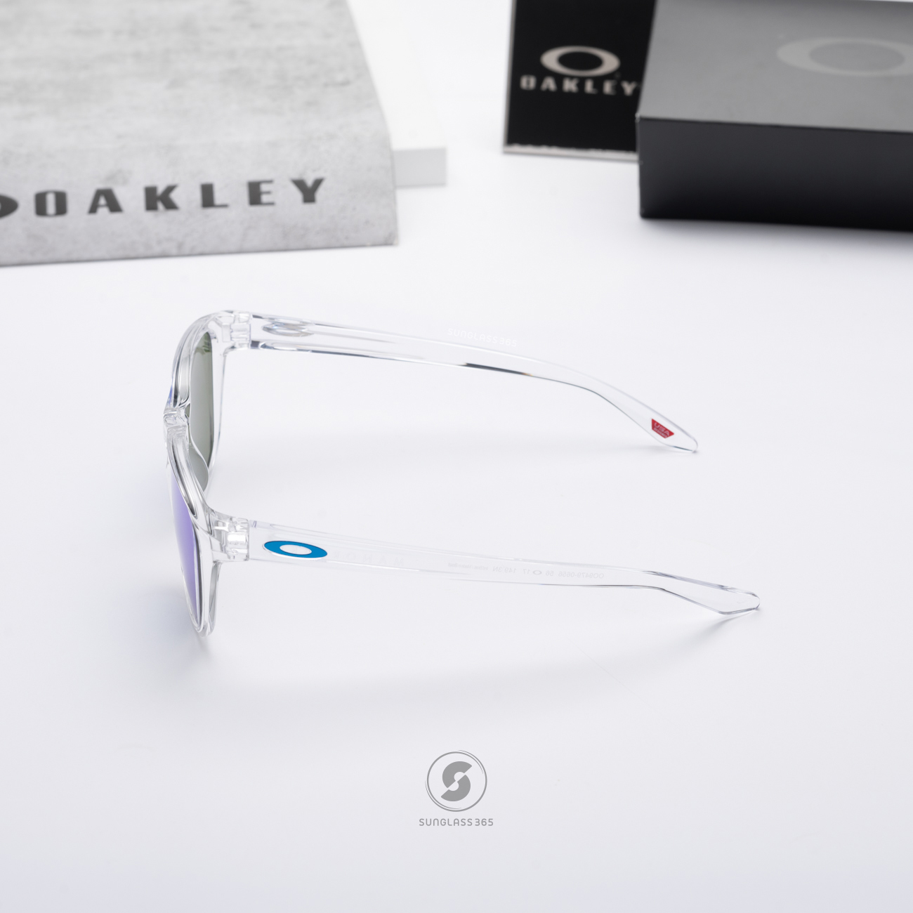 OAKLEY MANORBURN OO9479-06 Polished Clear Prizm Sapphire